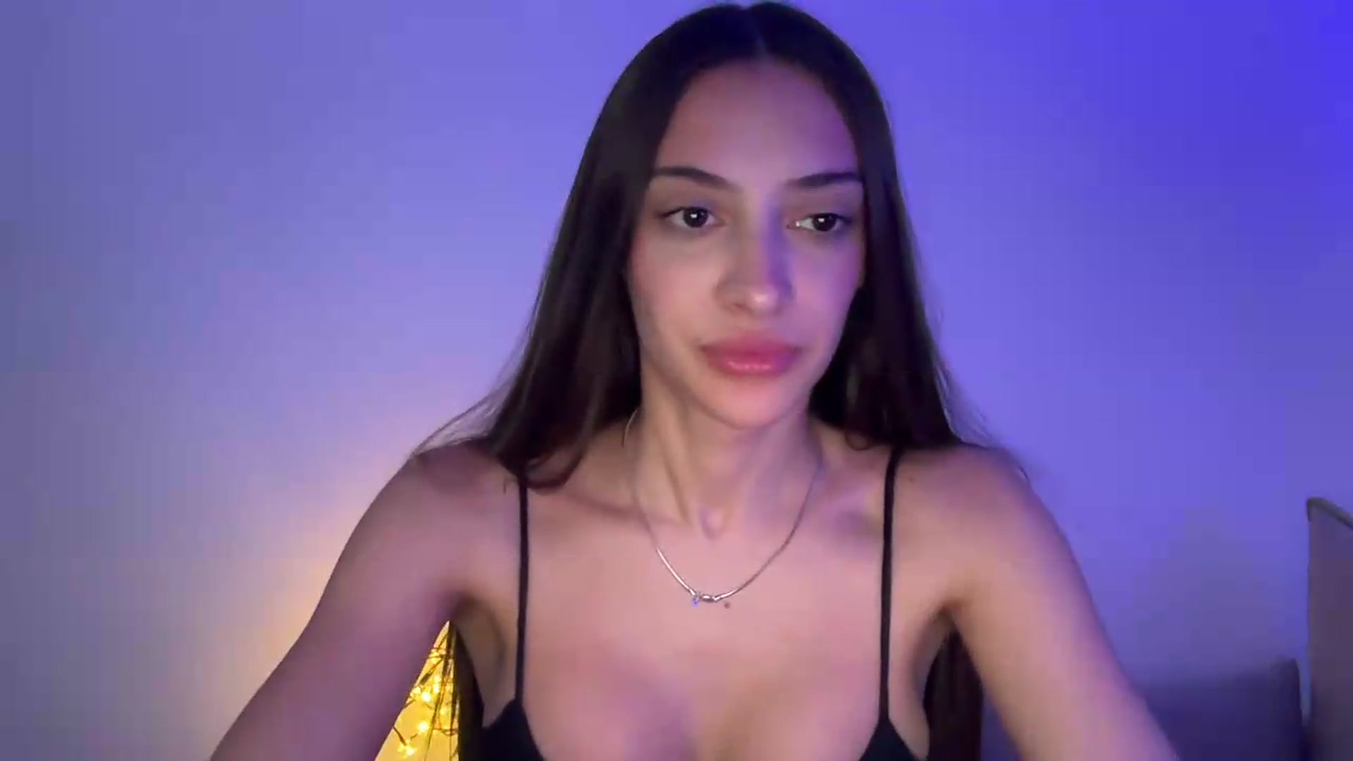 Gallery image thumbnail from MidnightElle's myfreecams stream on, 08/20/2026, 09:47 image 3 of 20