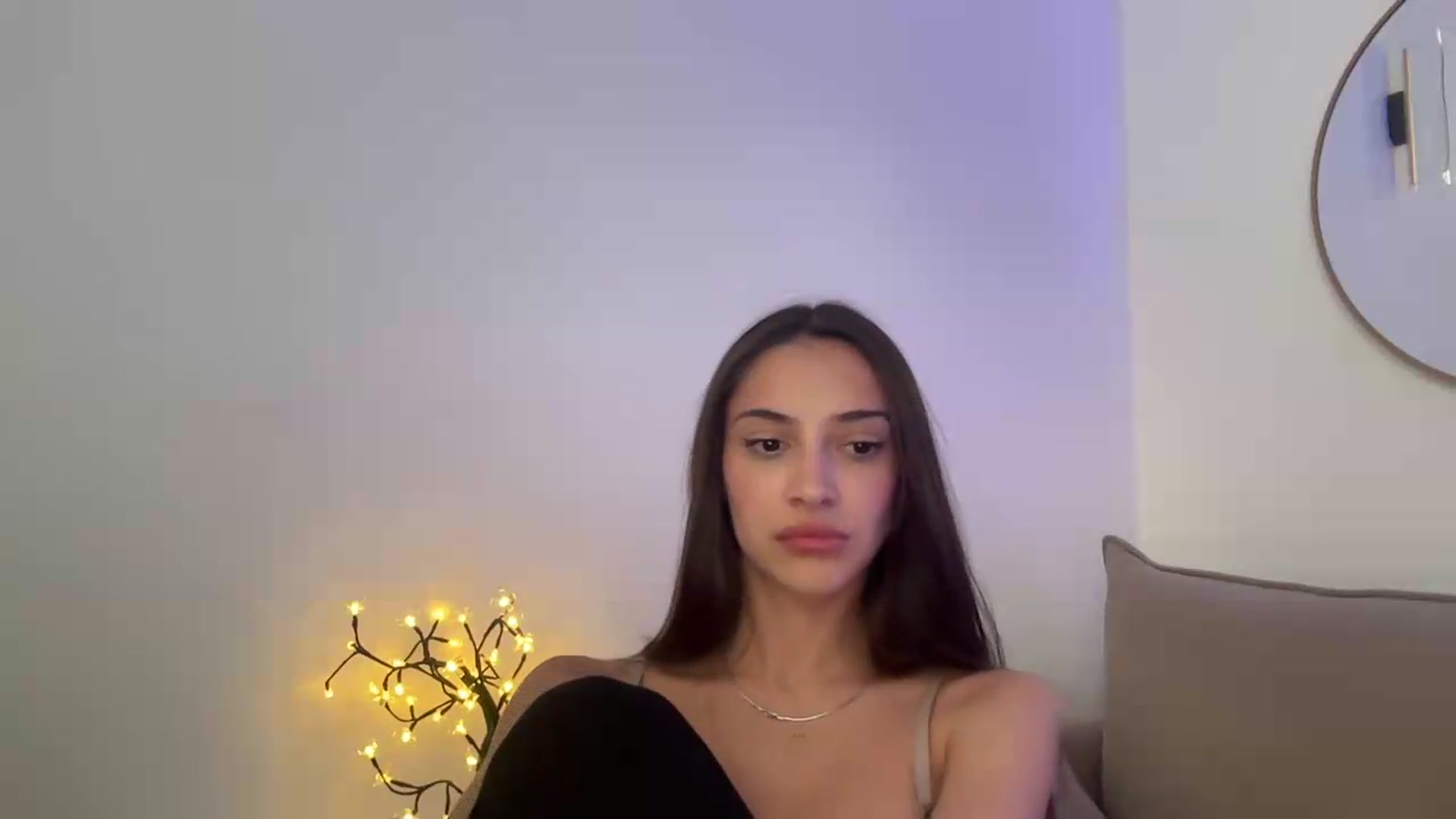 Gallery image thumbnail from MidnightElle's myfreecams stream on, 08/21/2026, 15:00 image 2 of 20
