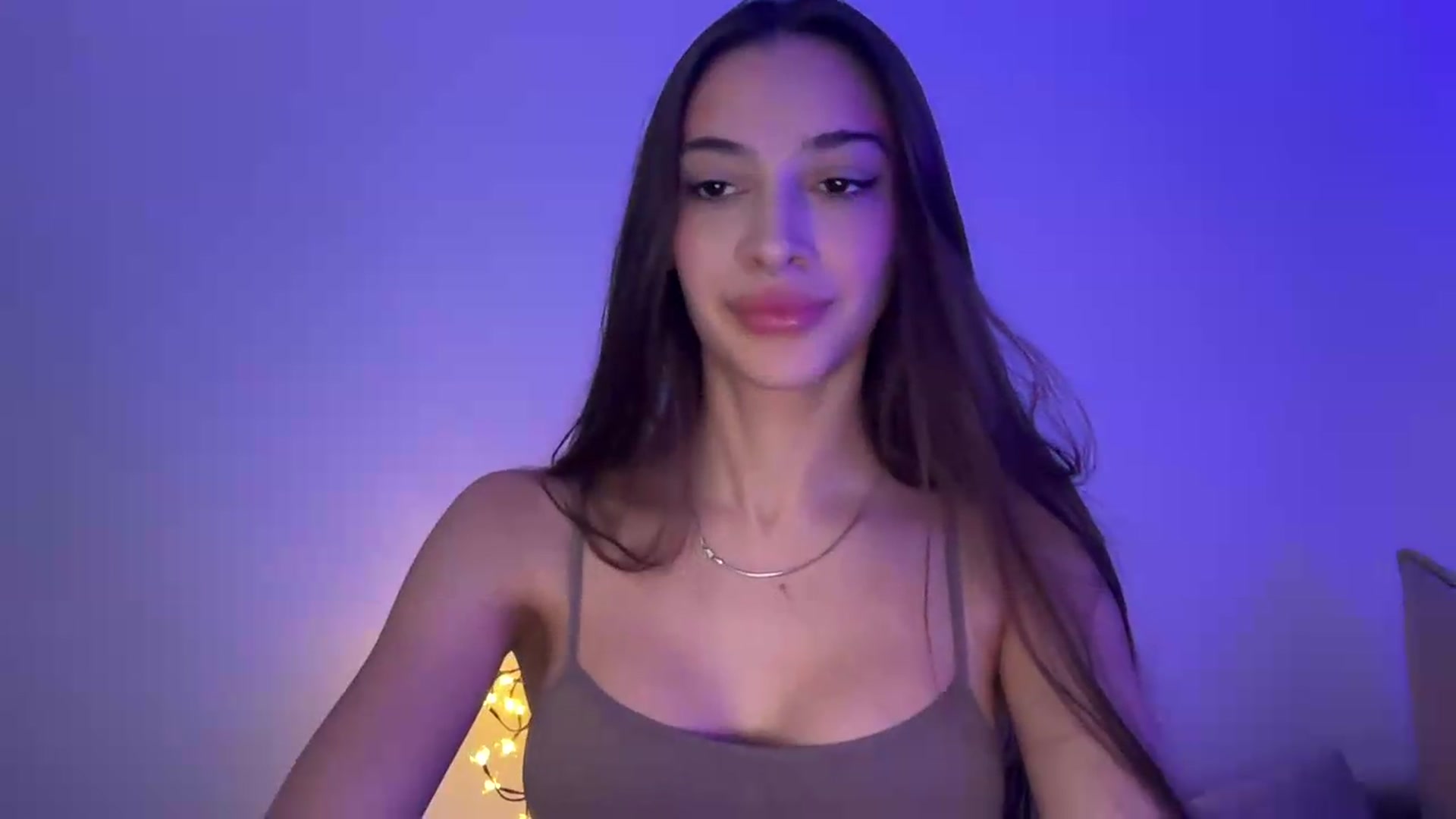 Gallery image thumbnail from MidnightElle's myfreecams stream on, 08/24/2026, 07:51 image 18 of 20