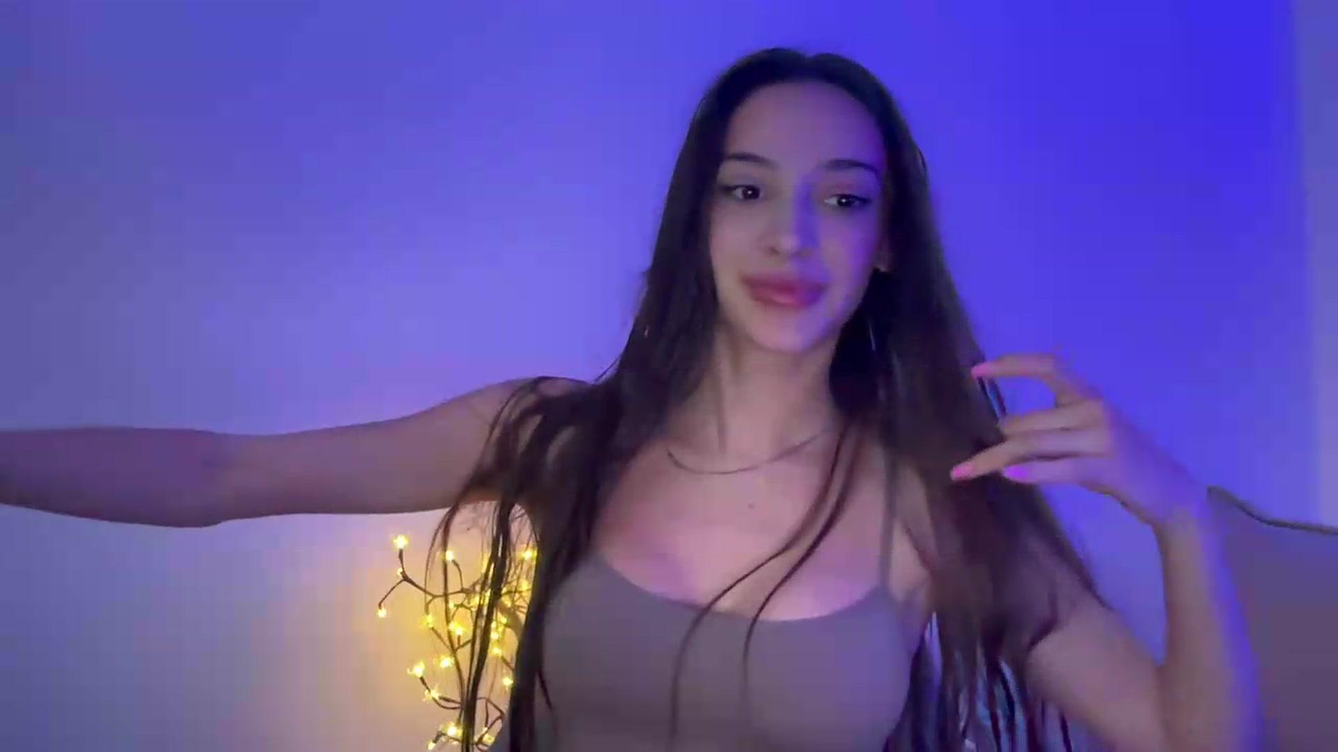 Gallery image thumbnail from MidnightElle's myfreecams stream on, 08/24/2026, 07:51 image 2 of 20