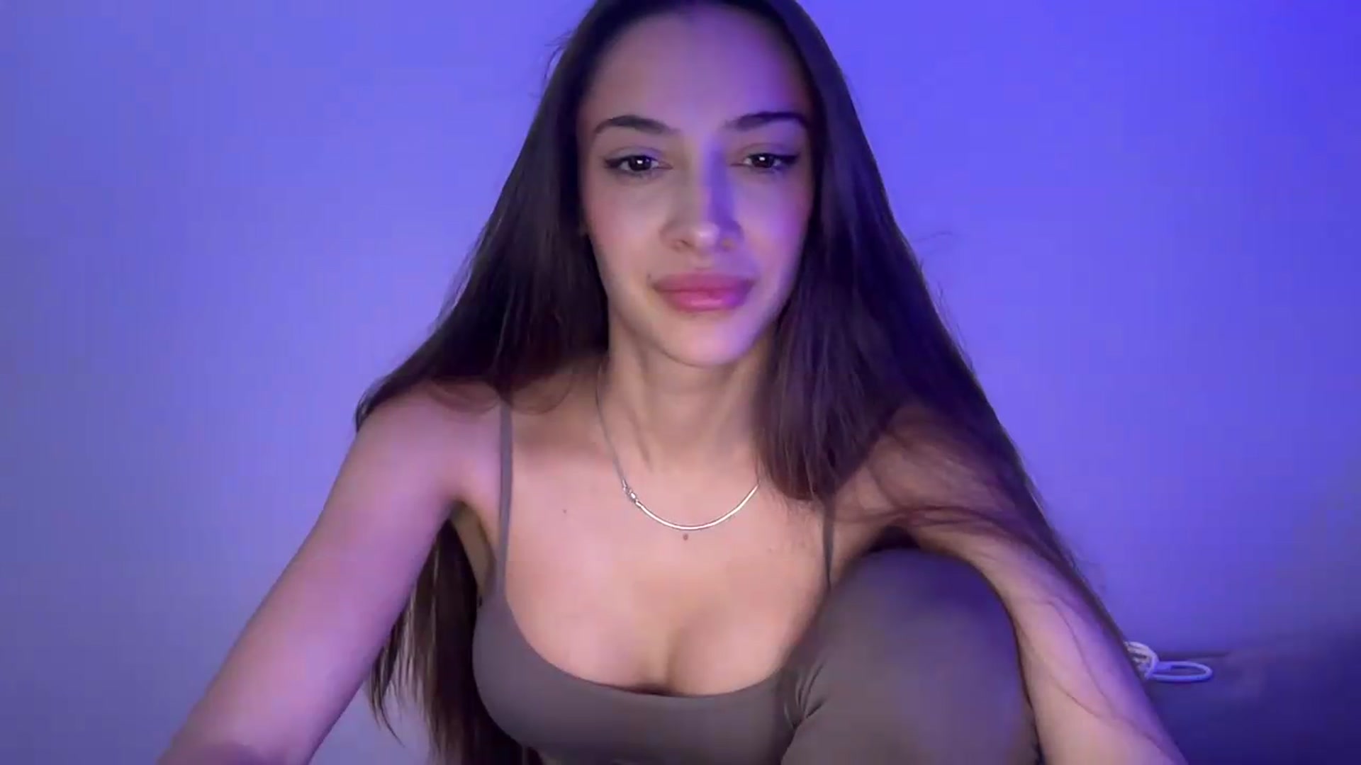 Gallery image thumbnail from MidnightElle's myfreecams stream on, 08/24/2026, 09:40 image 19 of 20