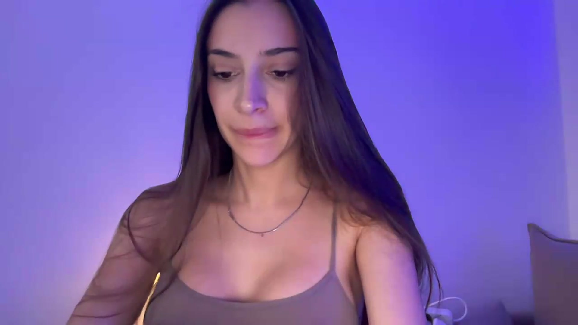 Gallery image thumbnail from MidnightElle's myfreecams stream on, 08/24/2026, 10:28 image 5 of 20