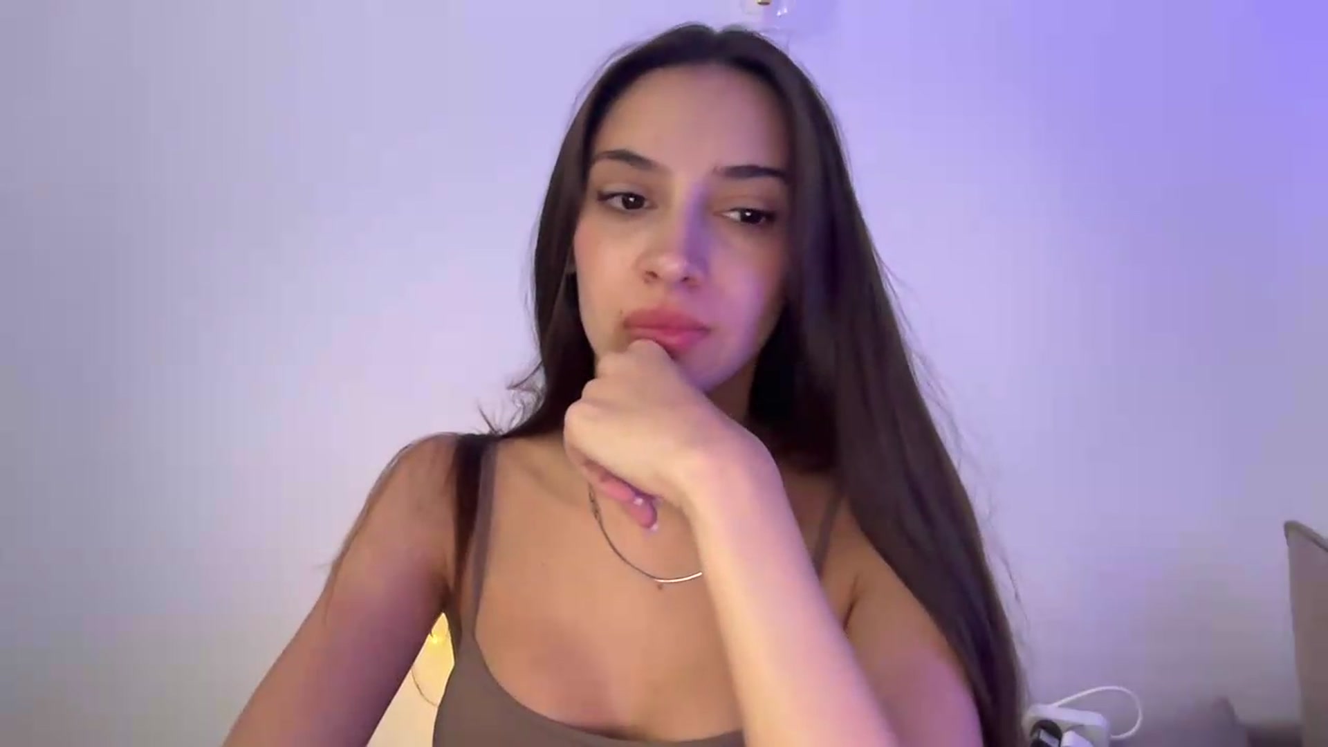 Gallery image thumbnail from MidnightElle's myfreecams stream on, 08/24/2026, 13:52 image 5 of 20