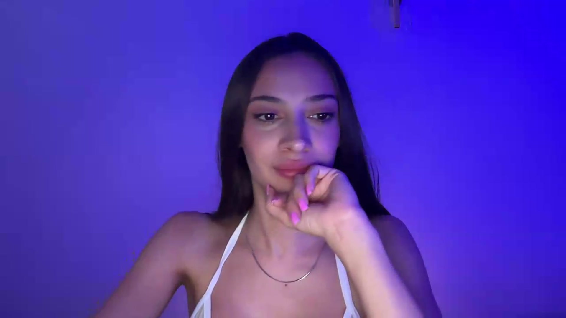 Gallery image thumbnail from MidnightElle's myfreecams stream on, 08/25/2026, 10:24 image 6 of 20