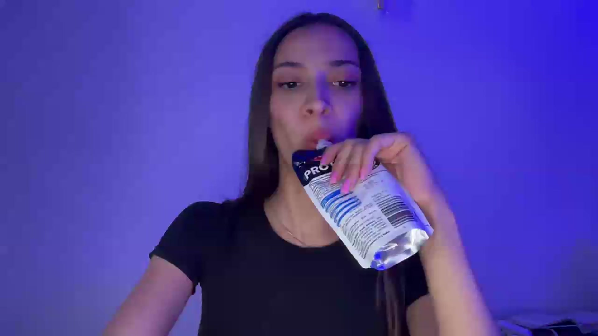 Gallery image thumbnail from MidnightElle's myfreecams stream on, 08/25/2026, 14:48 image 1 of 20