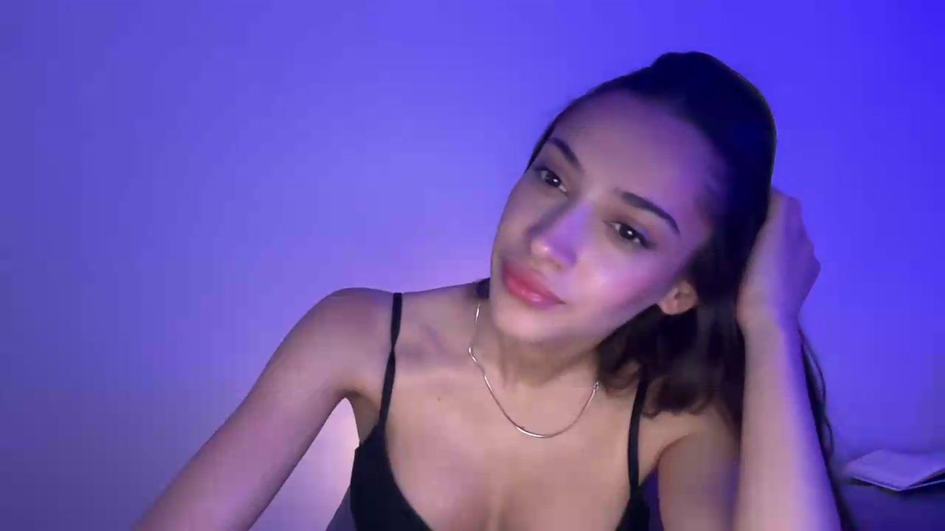 Gallery image thumbnail from MidnightElle's myfreecams stream on, 08/26/2026, 08:32 image 3 of 20