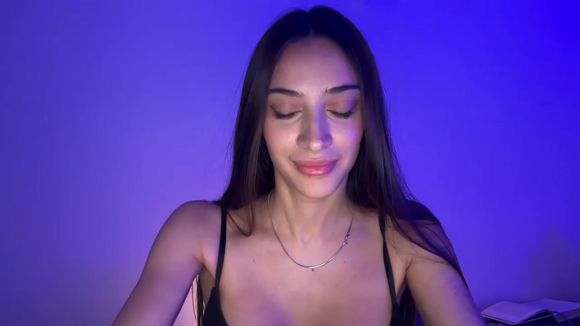 Gallery image thumbnail from MidnightElle's myfreecams stream on, 08/26/2026, 09:06 image 20 of 20