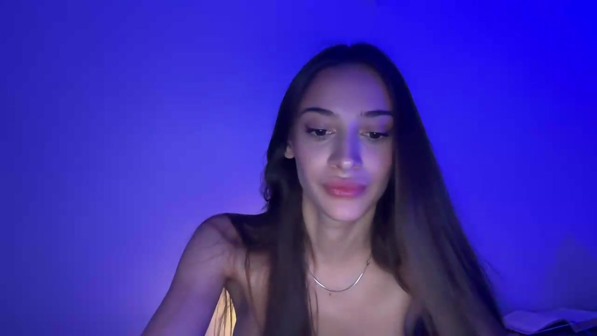 Gallery image thumbnail from MidnightElle's myfreecams stream on, 08/26/2026, 09:06 image 7 of 20