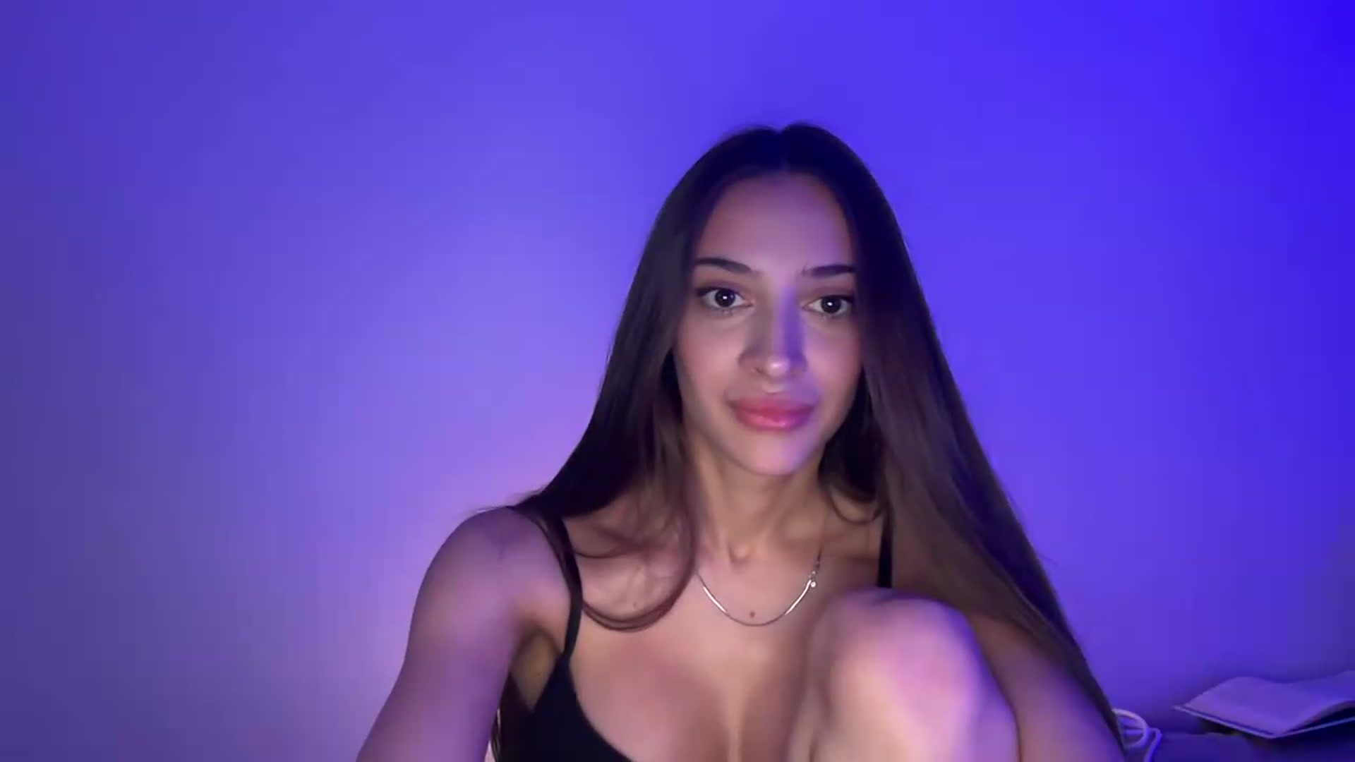 Gallery image thumbnail from MidnightElle's myfreecams stream on, 08/26/2026, 09:28 image 9 of 20