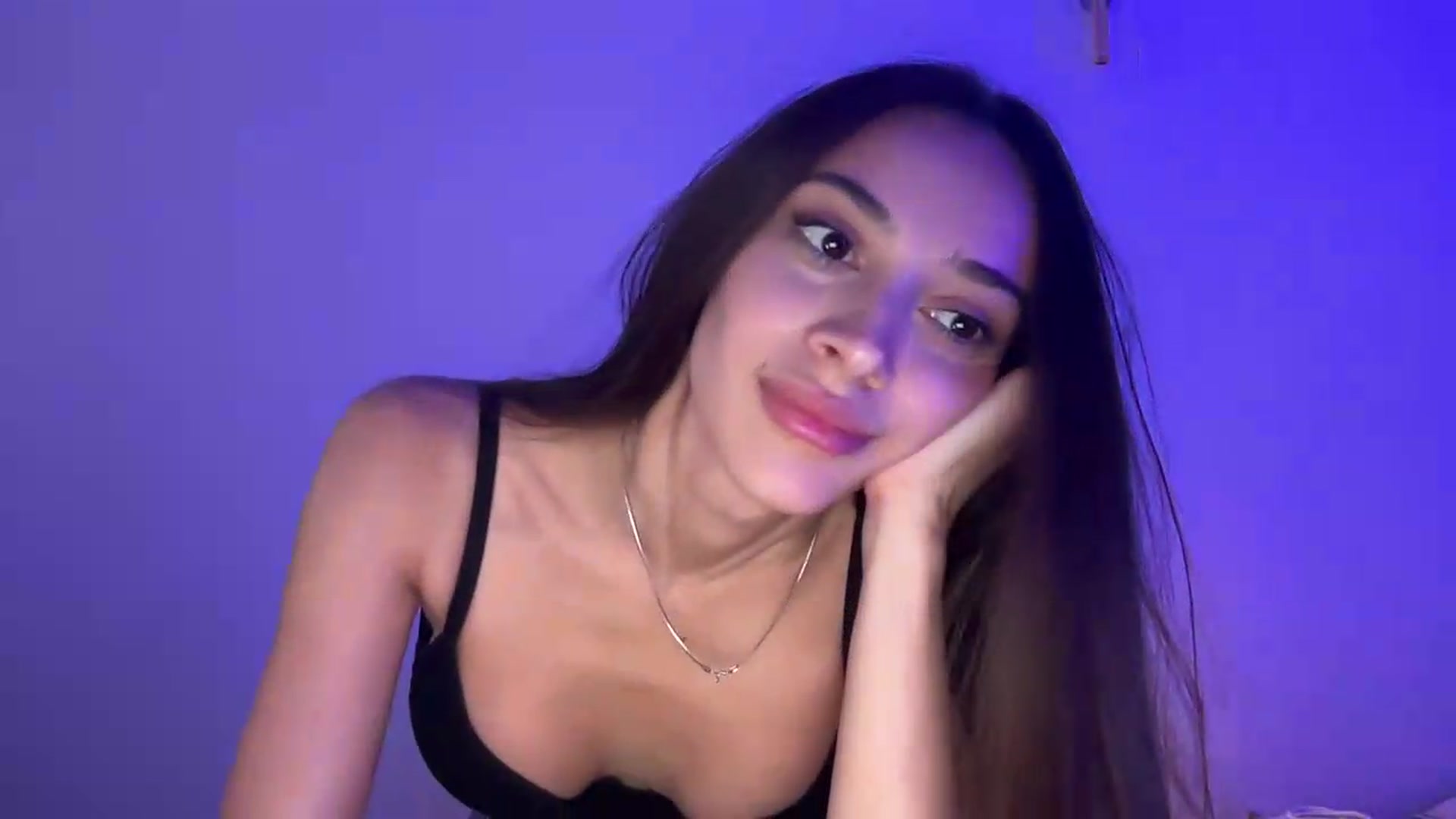 Gallery image thumbnail from MidnightElle's myfreecams stream on, 08/26/2026, 11:50 image 11 of 20