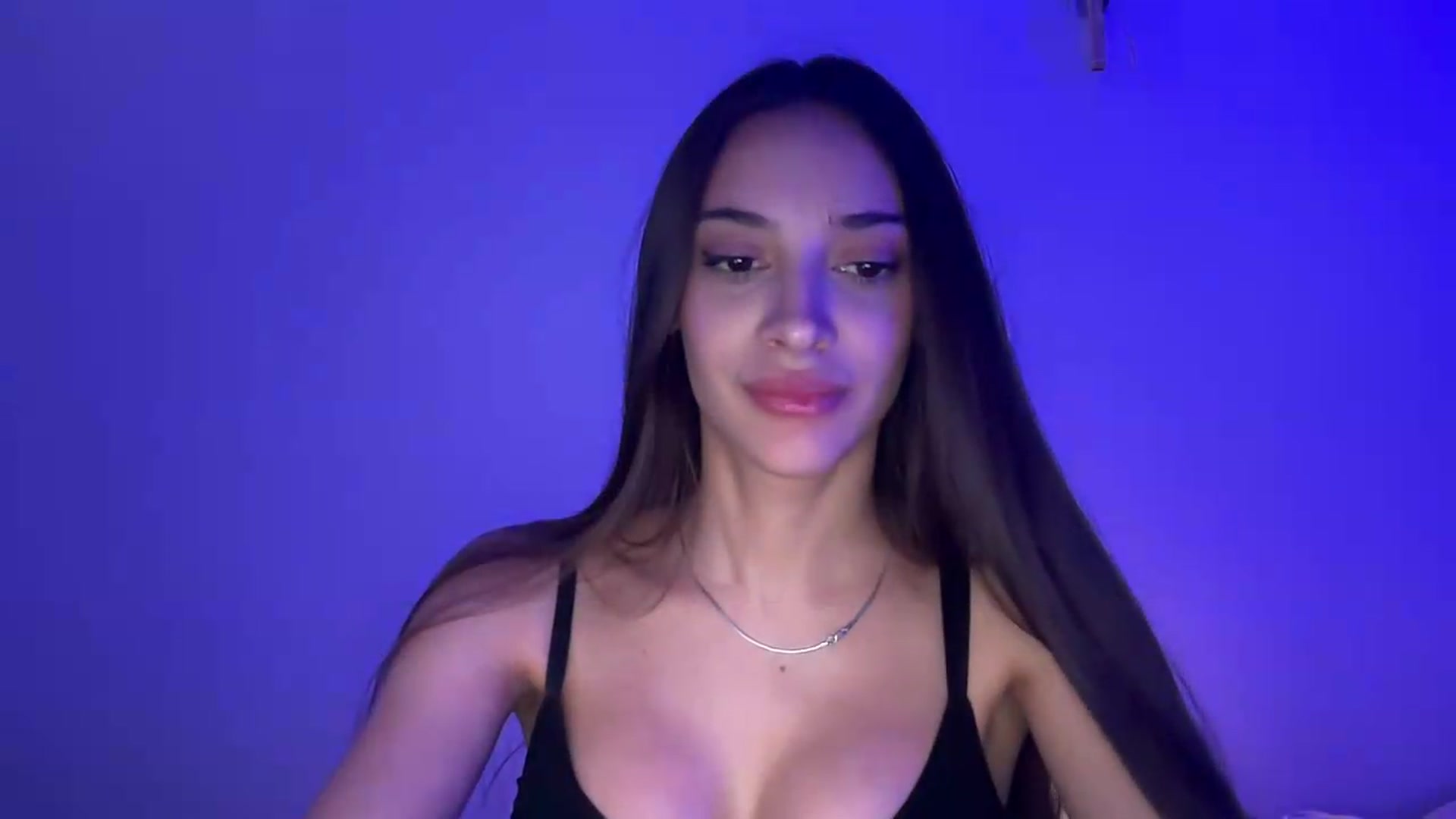 Gallery image thumbnail from MidnightElle's myfreecams stream on, 08/26/2026, 11:50 image 3 of 20