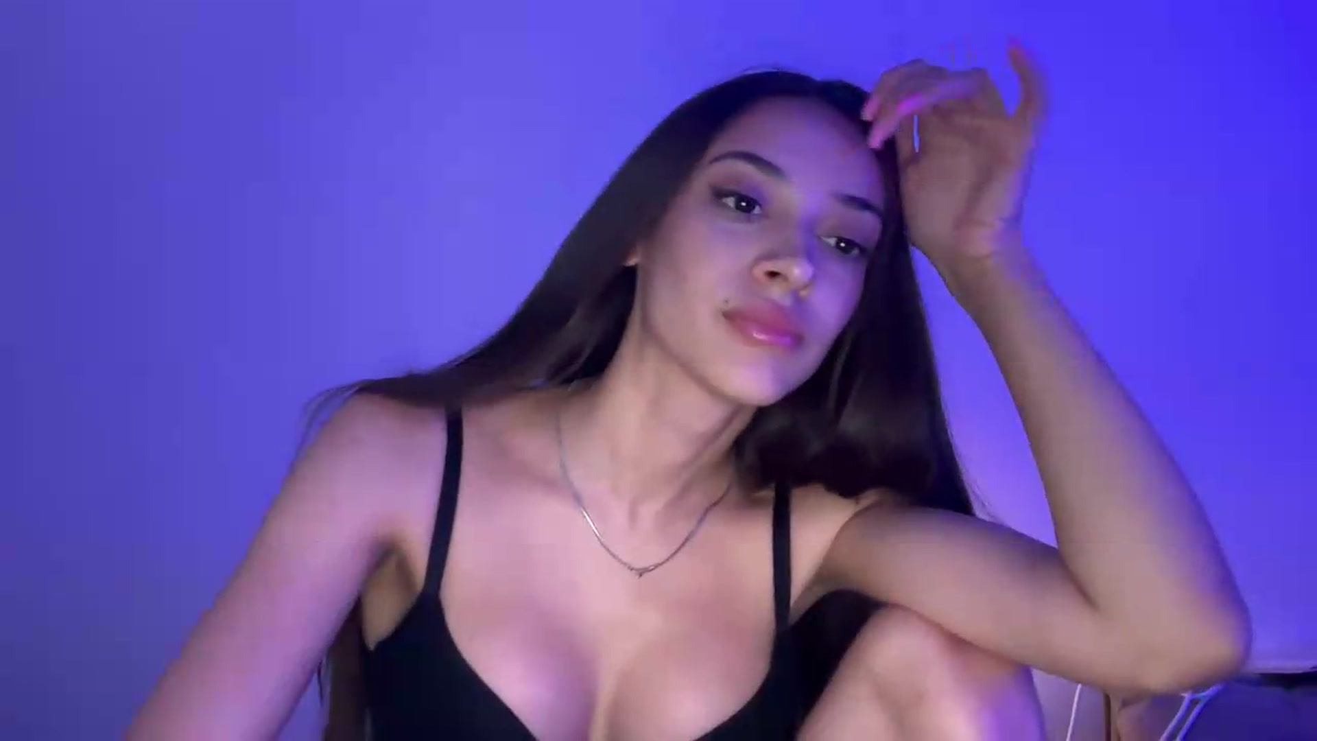 Gallery image thumbnail from MidnightElle's myfreecams stream on, 08/26/2026, 12:29 image 15 of 20