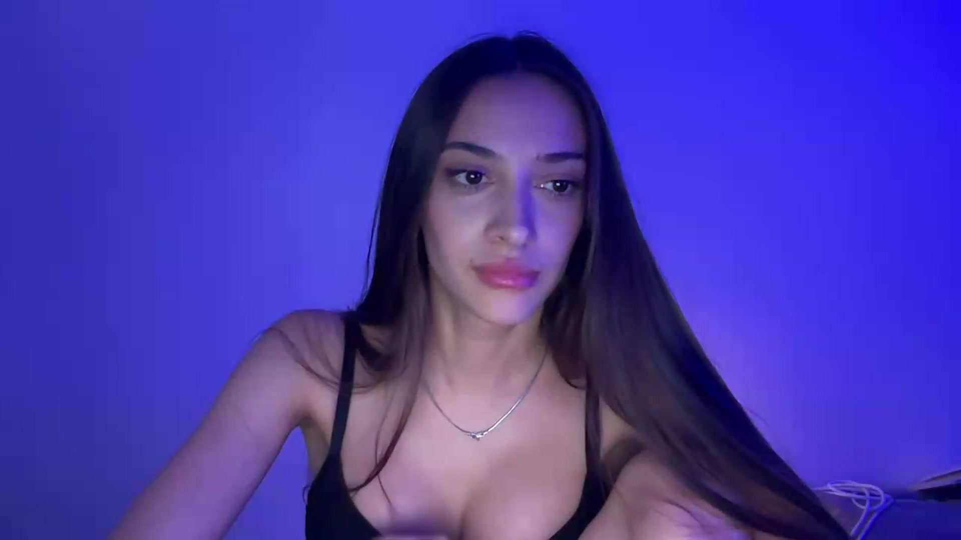 Gallery image thumbnail from MidnightElle's myfreecams stream on, 08/26/2026, 12:29 image 19 of 20