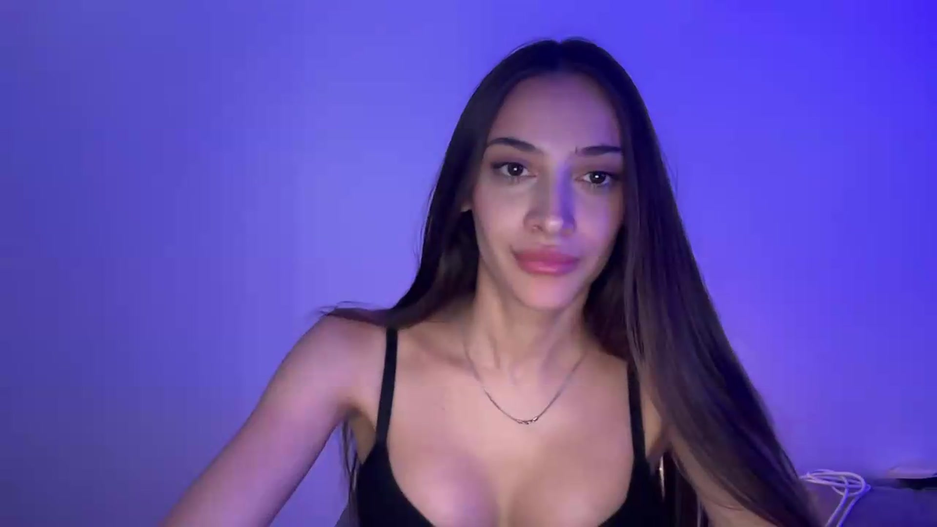 Gallery image thumbnail from MidnightElle's myfreecams stream on, 08/26/2026, 12:29 image 11 of 20
