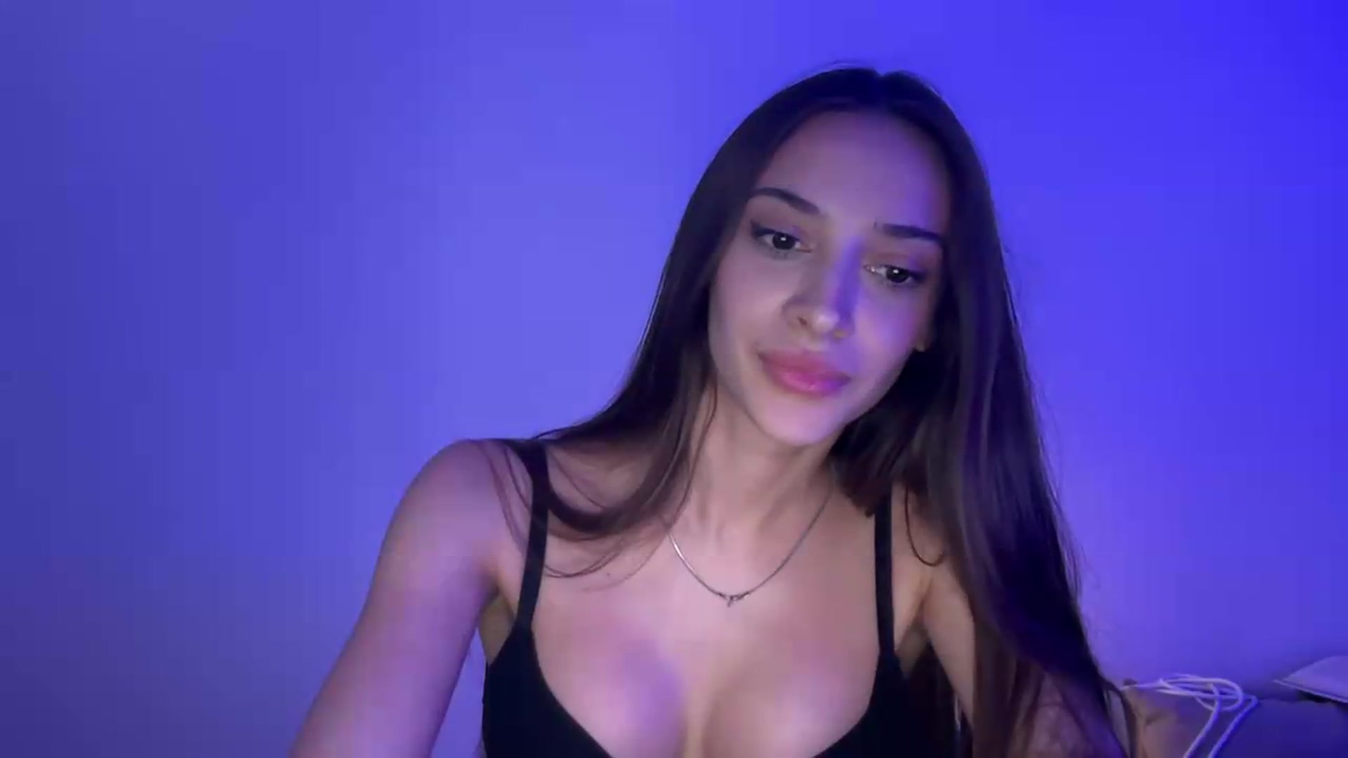 Gallery image thumbnail from MidnightElle's myfreecams stream on, 08/26/2026, 12:29 image 9 of 20