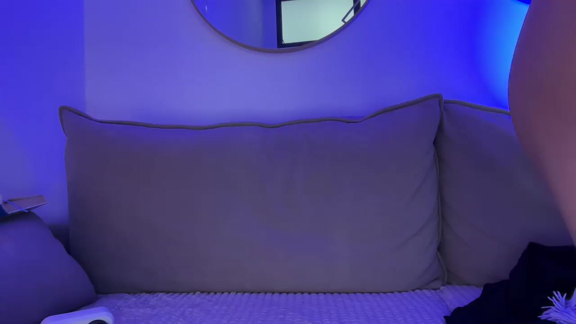 Gallery image thumbnail from MidnightElle's myfreecams stream on, 08/26/2026, 18:08 image 4 of 20