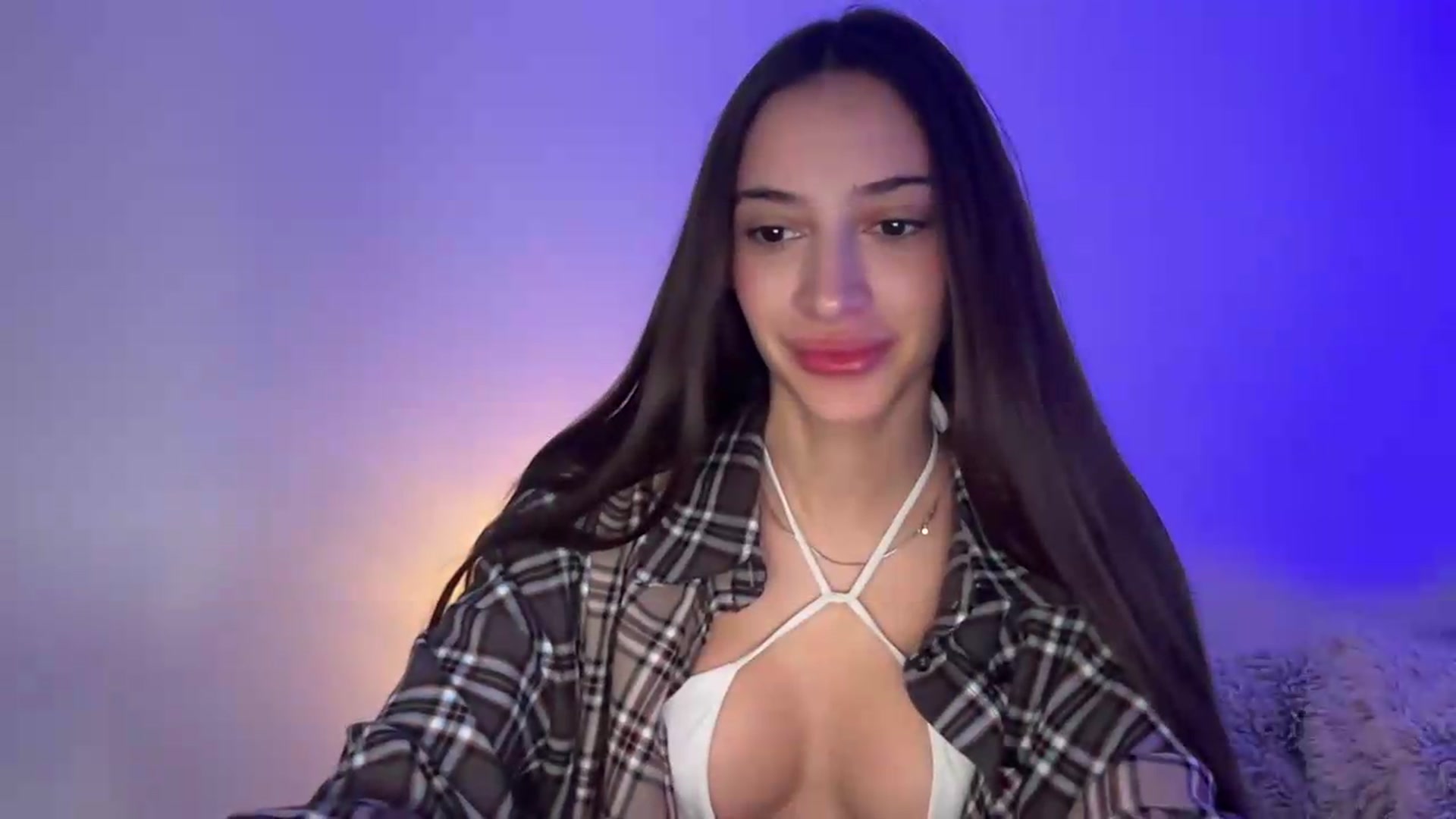 Gallery image thumbnail from MidnightElle's myfreecams stream on, 08/27/2026, 08:24 image 10 of 20