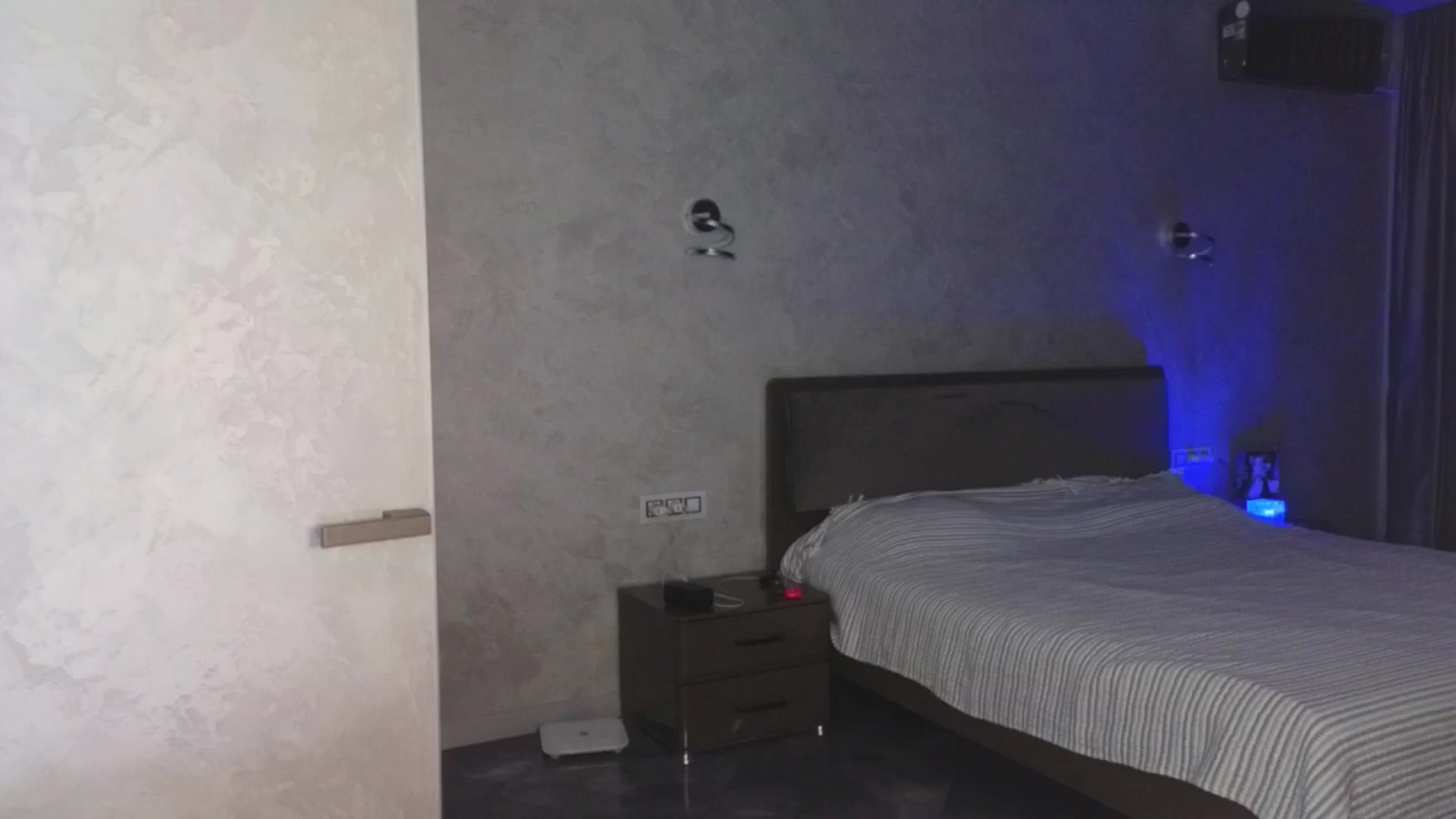 Gallery image thumbnail from MidnightK_'s myfreecams stream on, 03/25/2025, 16:53 image 11 of 20