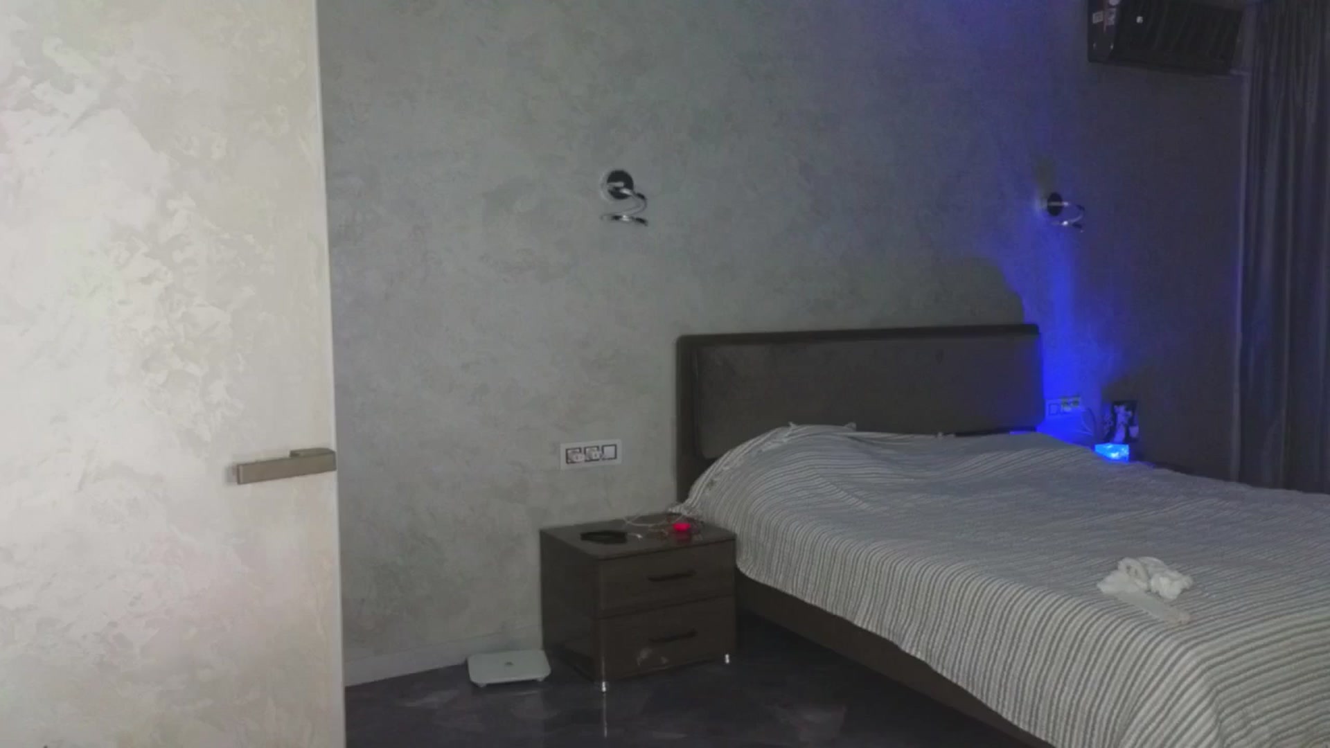 Gallery image thumbnail from MidnightK_'s myfreecams stream on, 03/28/2025, 17:34 image 17 of 20