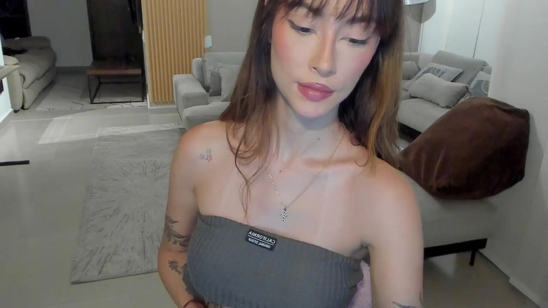Gallery image thumbnail from MidnightLust_'s myfreecams stream on, 03/27/2025, 03:23 image 18 of 20