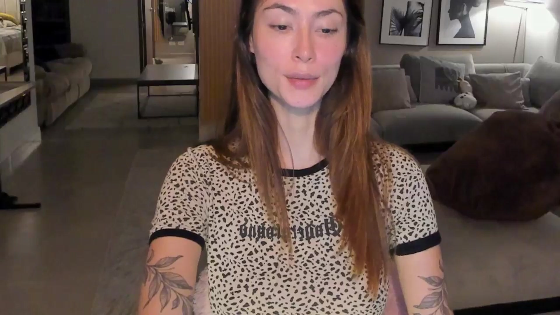 Gallery image thumbnail from MidnightLust_'s myfreecams stream on, 05/05/2025, 04:25 image 17 of 20