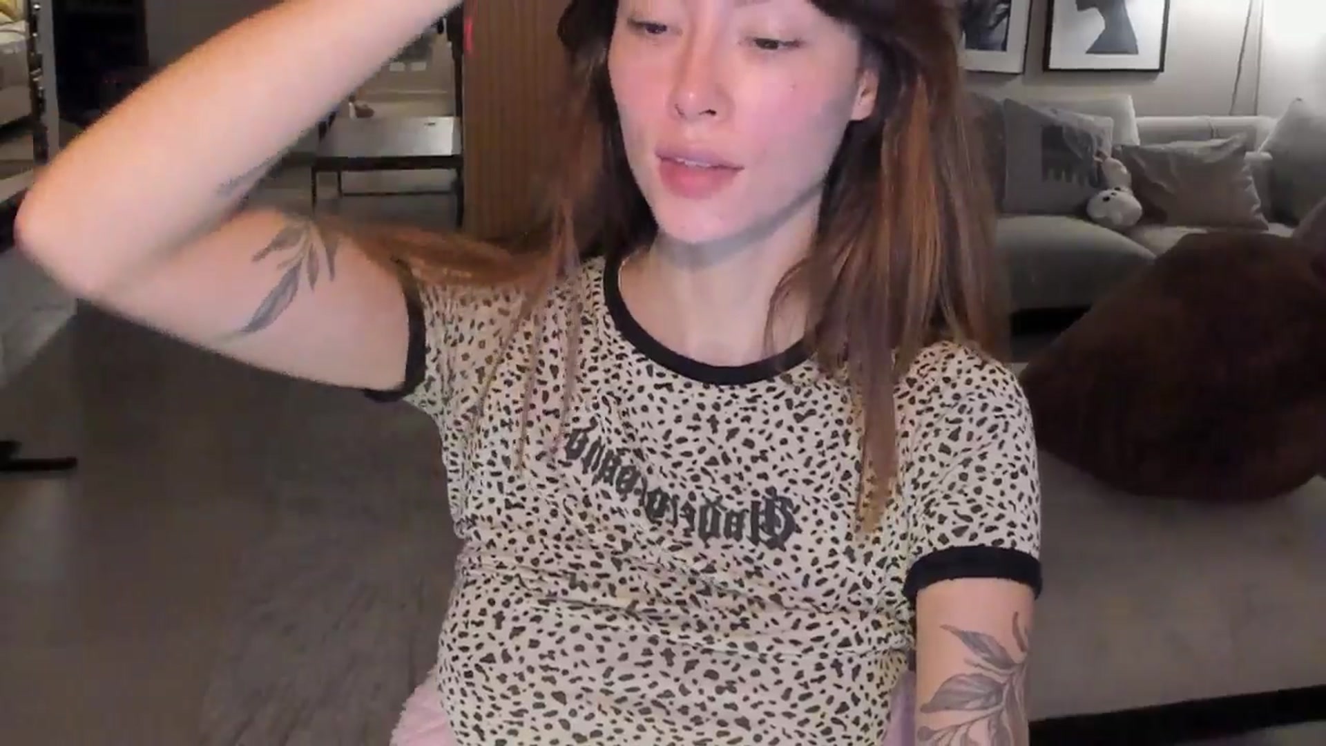 Gallery image thumbnail from MidnightLust_'s myfreecams stream on, 05/05/2025, 04:25 image 3 of 20