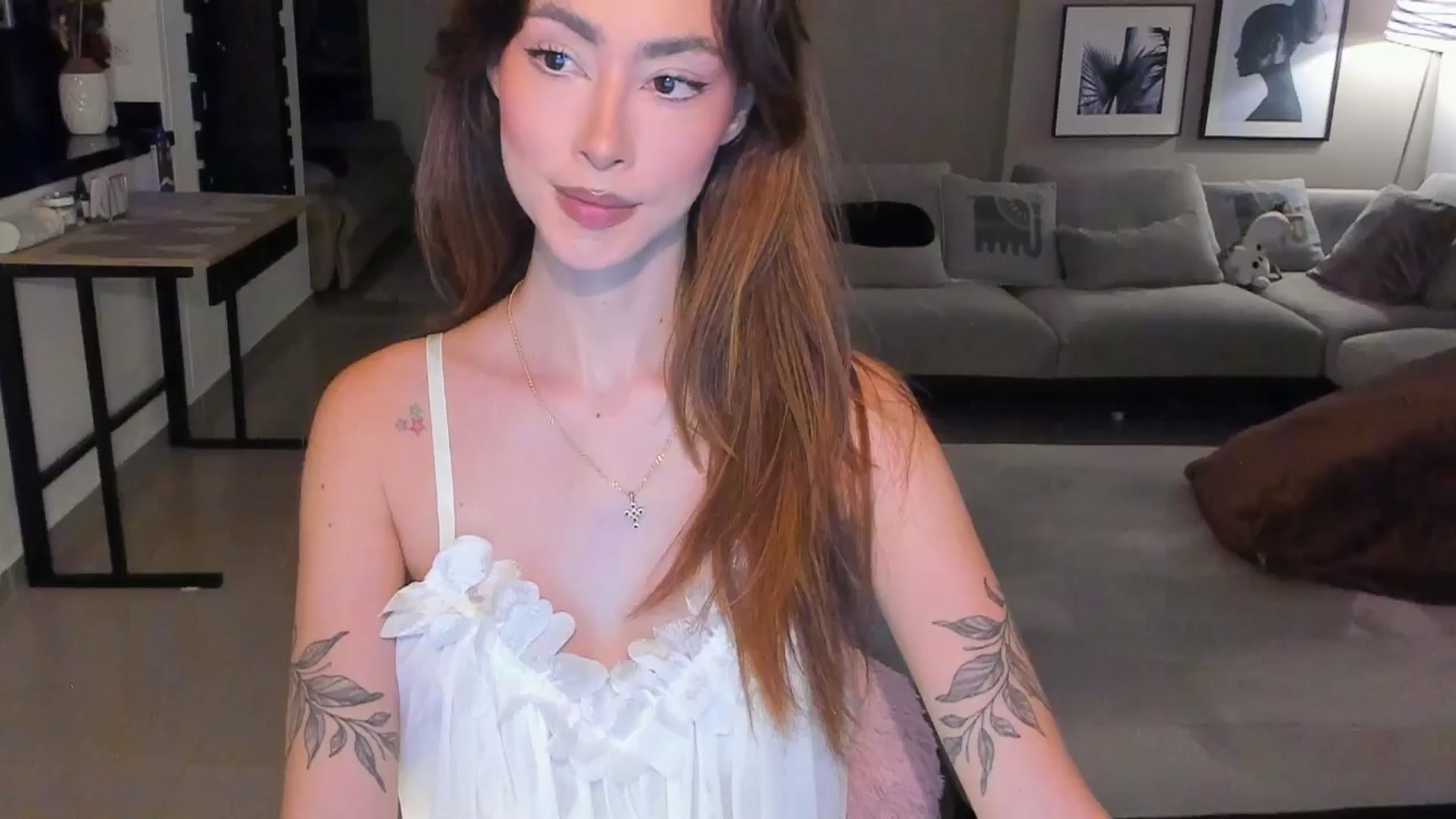 Gallery image thumbnail from MidnightLust_'s myfreecams stream on, 05/13/2025, 08:55 image 1 of 20