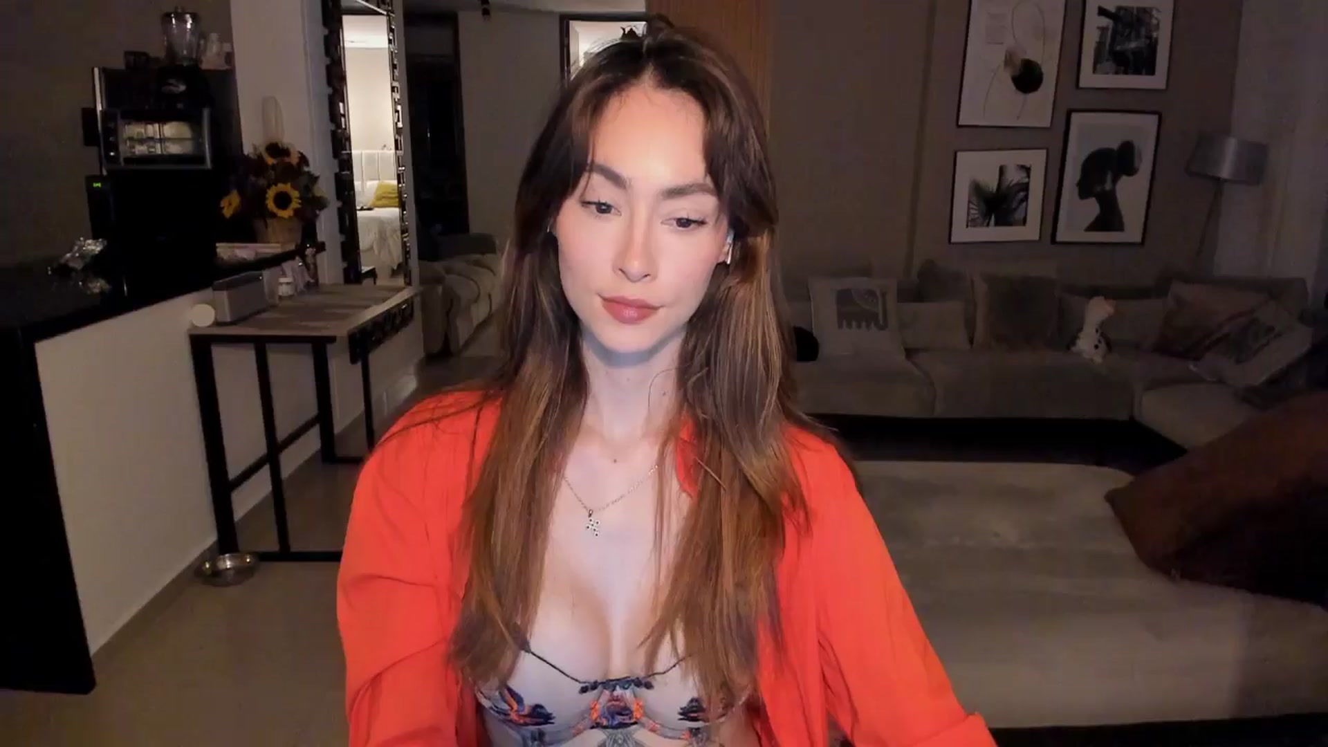 Gallery image thumbnail from MidnightLust_'s myfreecams stream on, 05/20/2025, 03:00 image 3 of 20