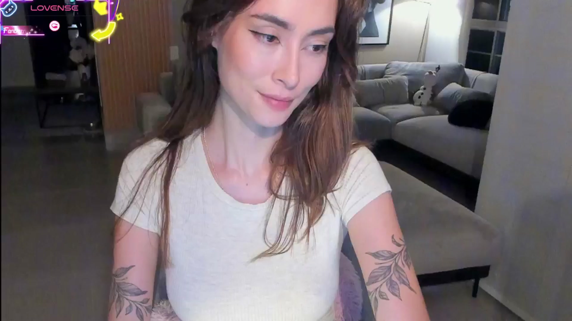 Gallery image thumbnail from MidnightLust_'s myfreecams stream on, 06/05/2025, 06:19 image 8 of 20