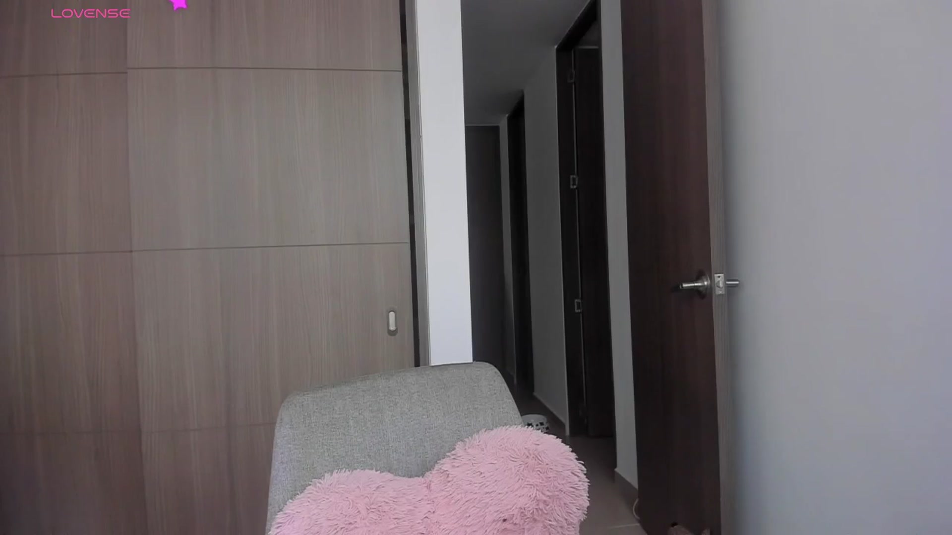 Gallery image thumbnail from MidnightLust_'s myfreecams stream on, 08/22/2025, 18:33 image 19 of 20
