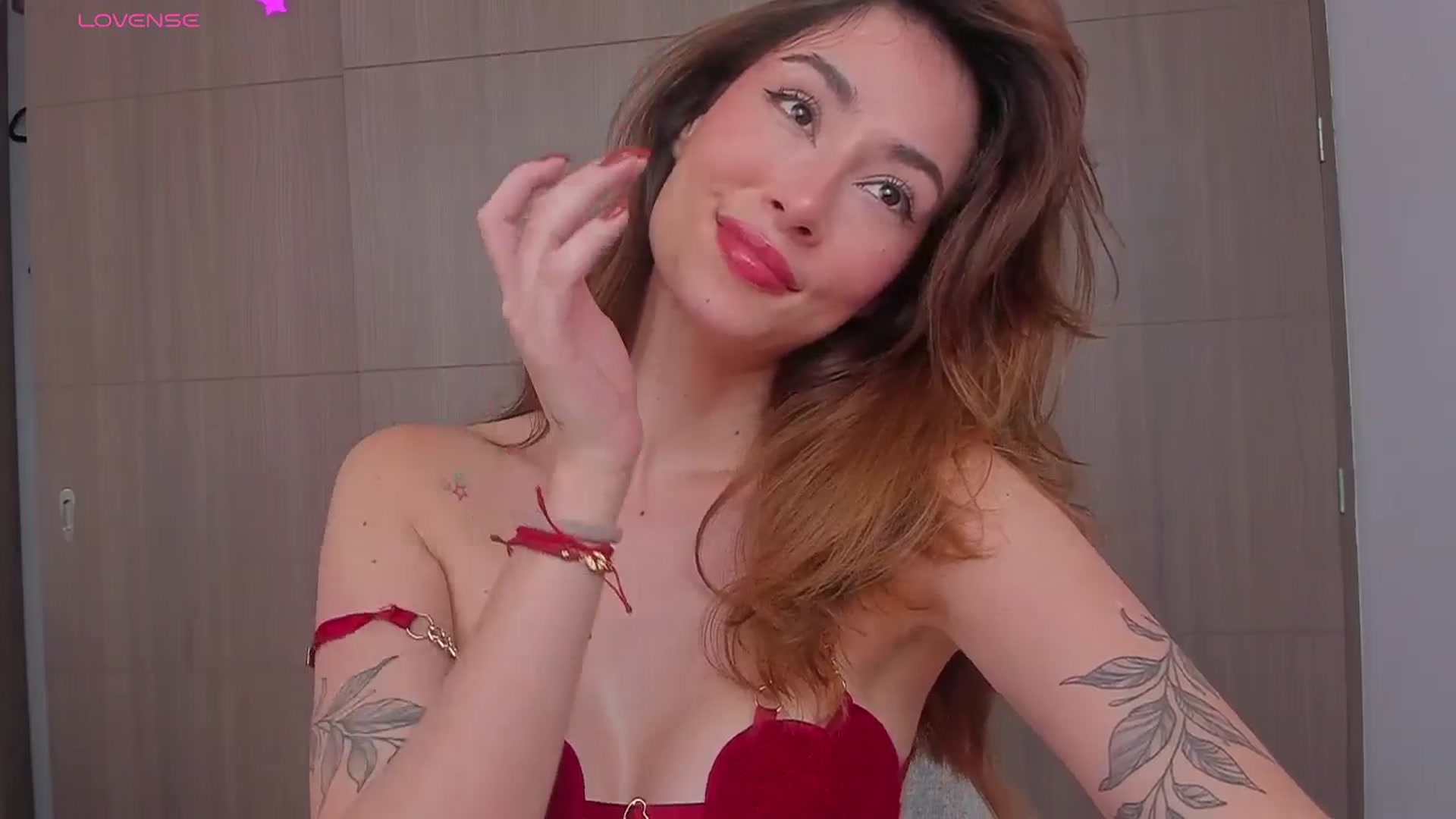 Gallery image thumbnail from MidnightLust_'s myfreecams stream on, 08/29/2025, 18:36 image 10 of 20