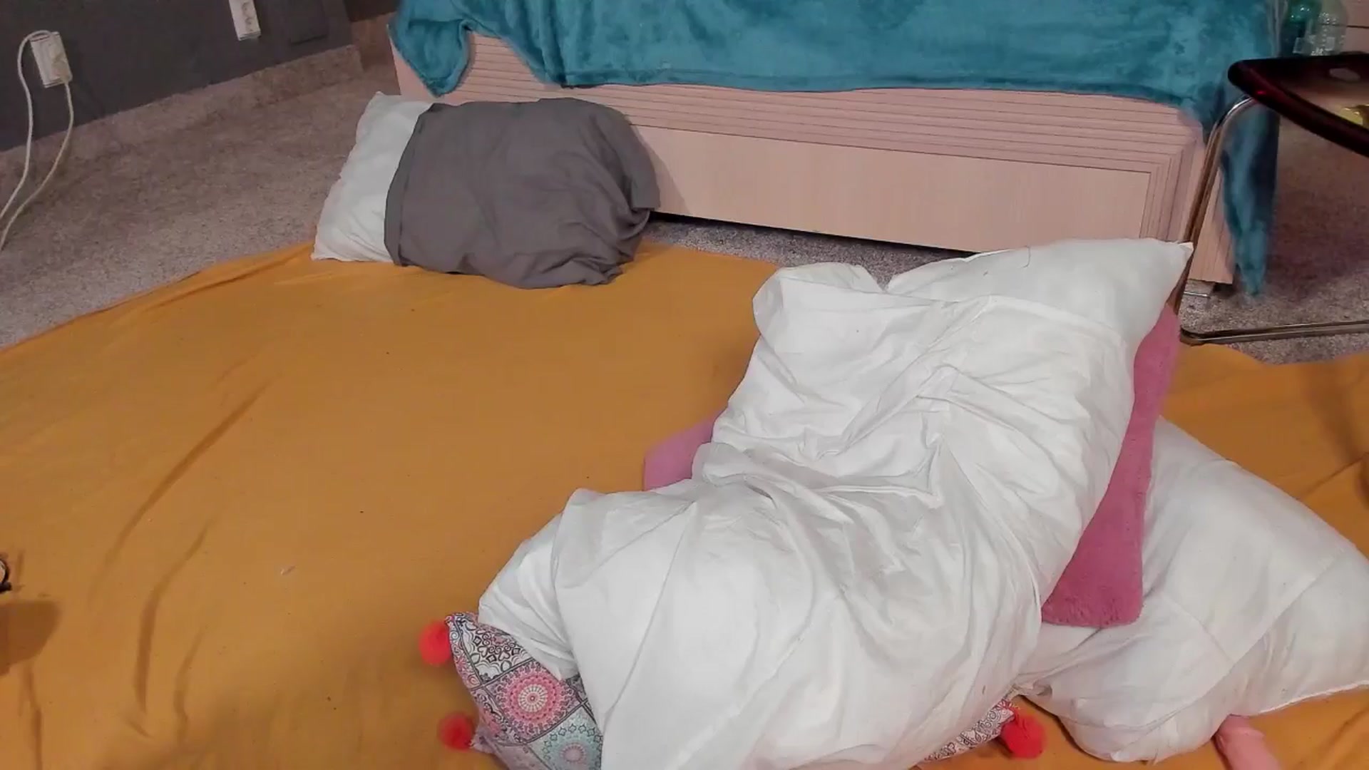 Gallery image thumbnail from Midnight_Joy's myfreecams stream on, 05/10/2024, 02:10 image 7 of 20