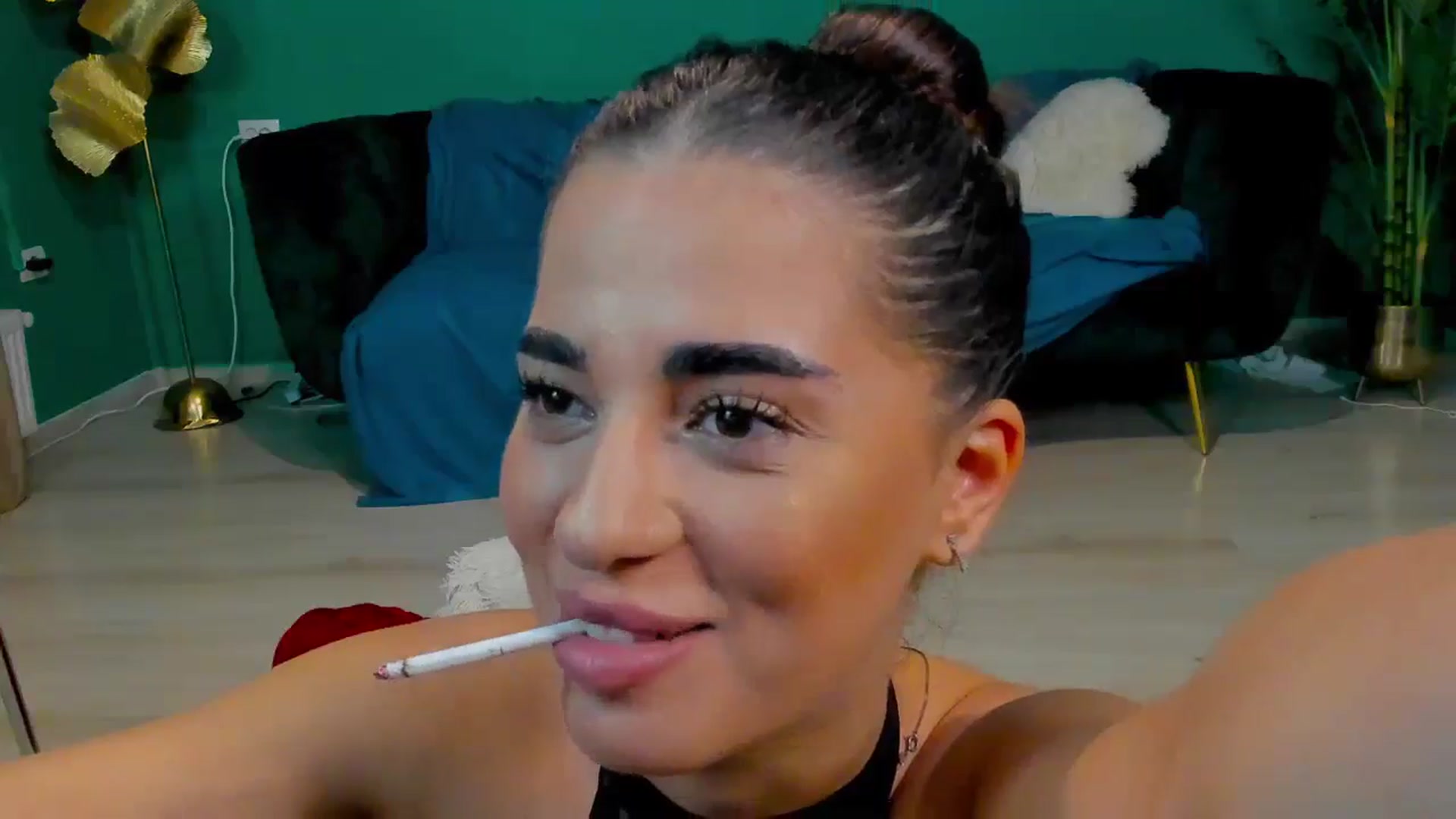 Gallery image thumbnail from Midnight_Joy's myfreecams stream on, 06/17/2024, 24:27 image 3 of 20