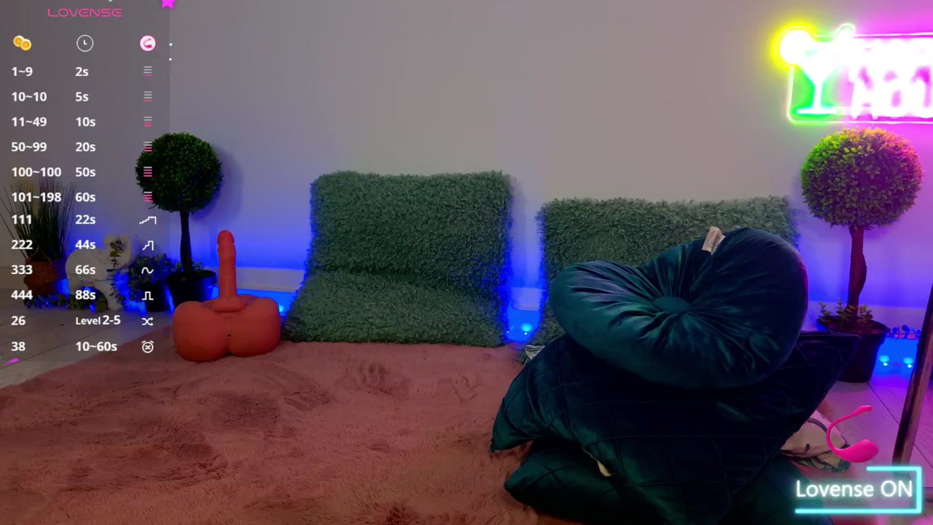 Gallery image thumbnail from Midnight_Joy's myfreecams stream on, 02/13/2025, 01:54 image 13 of 20