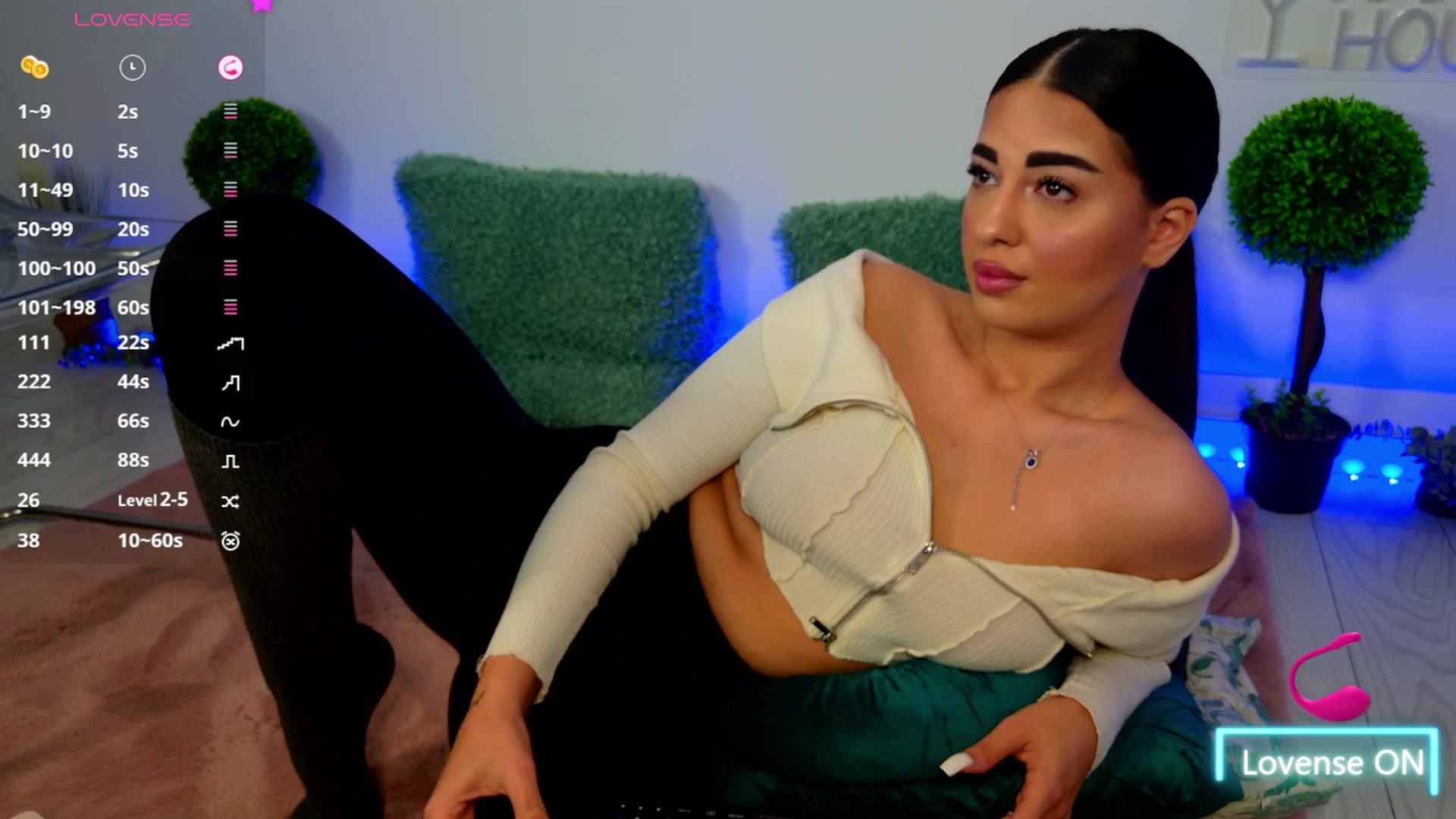 Gallery image thumbnail from Midnight_Joy's myfreecams stream on, 02/28/2025, 03:14 image 18 of 20