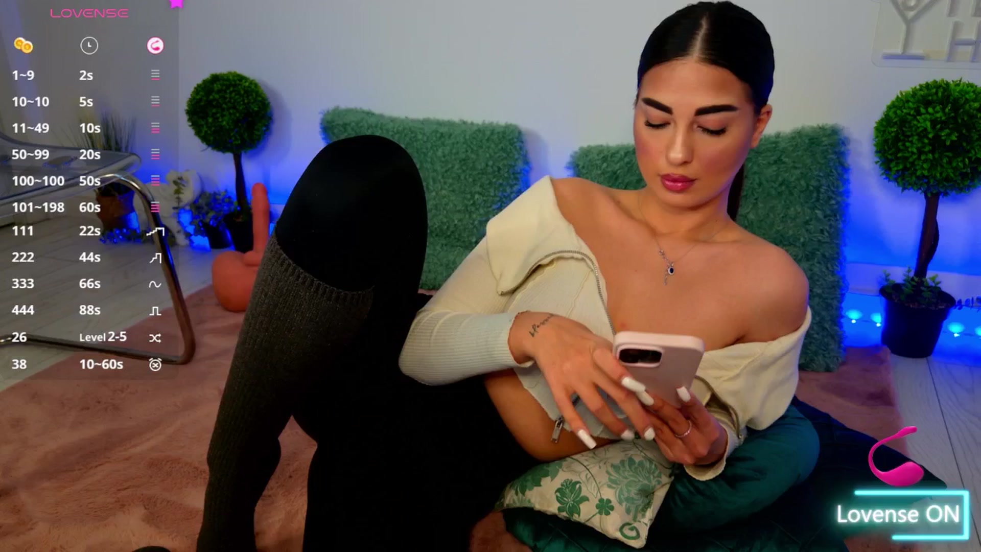 Gallery image thumbnail from Midnight_Joy's myfreecams stream on, 02/28/2025, 03:14 image 6 of 20