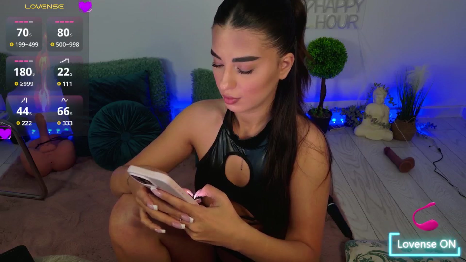 Gallery image thumbnail from Midnight_Joy's myfreecams stream on, 03/12/2025, 16:47 image 17 of 20