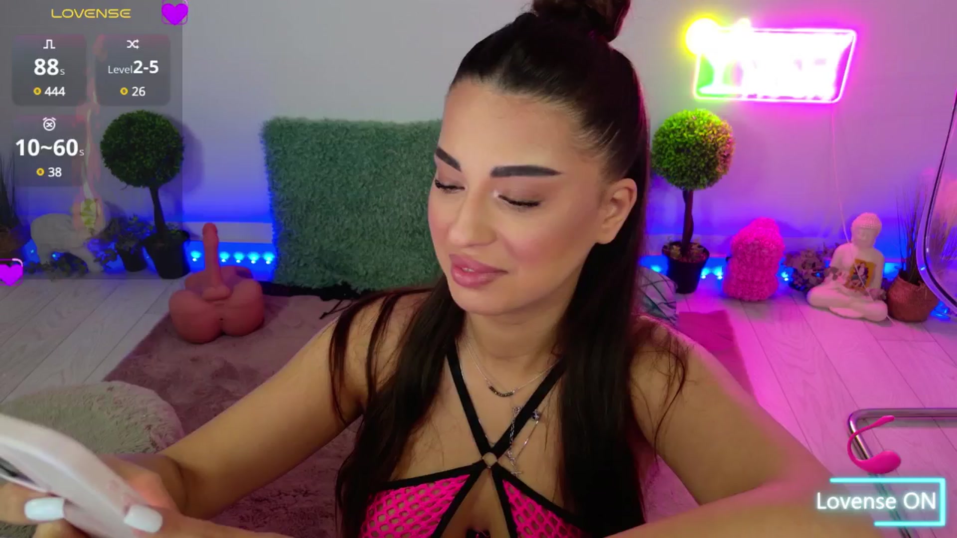 Gallery image thumbnail from Midnight_Joy's myfreecams stream on, 04/02/2025, 19:43 image 14 of 20