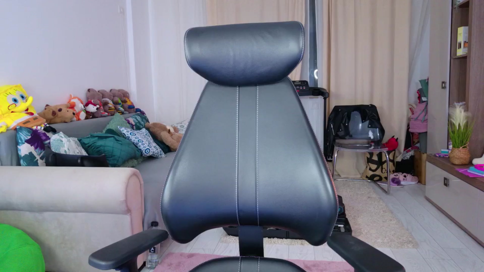 Gallery image thumbnail from Midnight_Joy's myfreecams stream on, 05/14/2025, 24:40 image 11 of 20