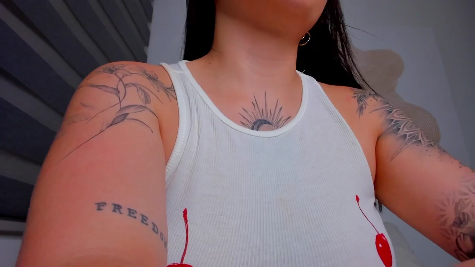 Gallery image thumbnail from Midnight___'s myfreecams stream on, 10/13/2025, 23:45 image 20 of 20