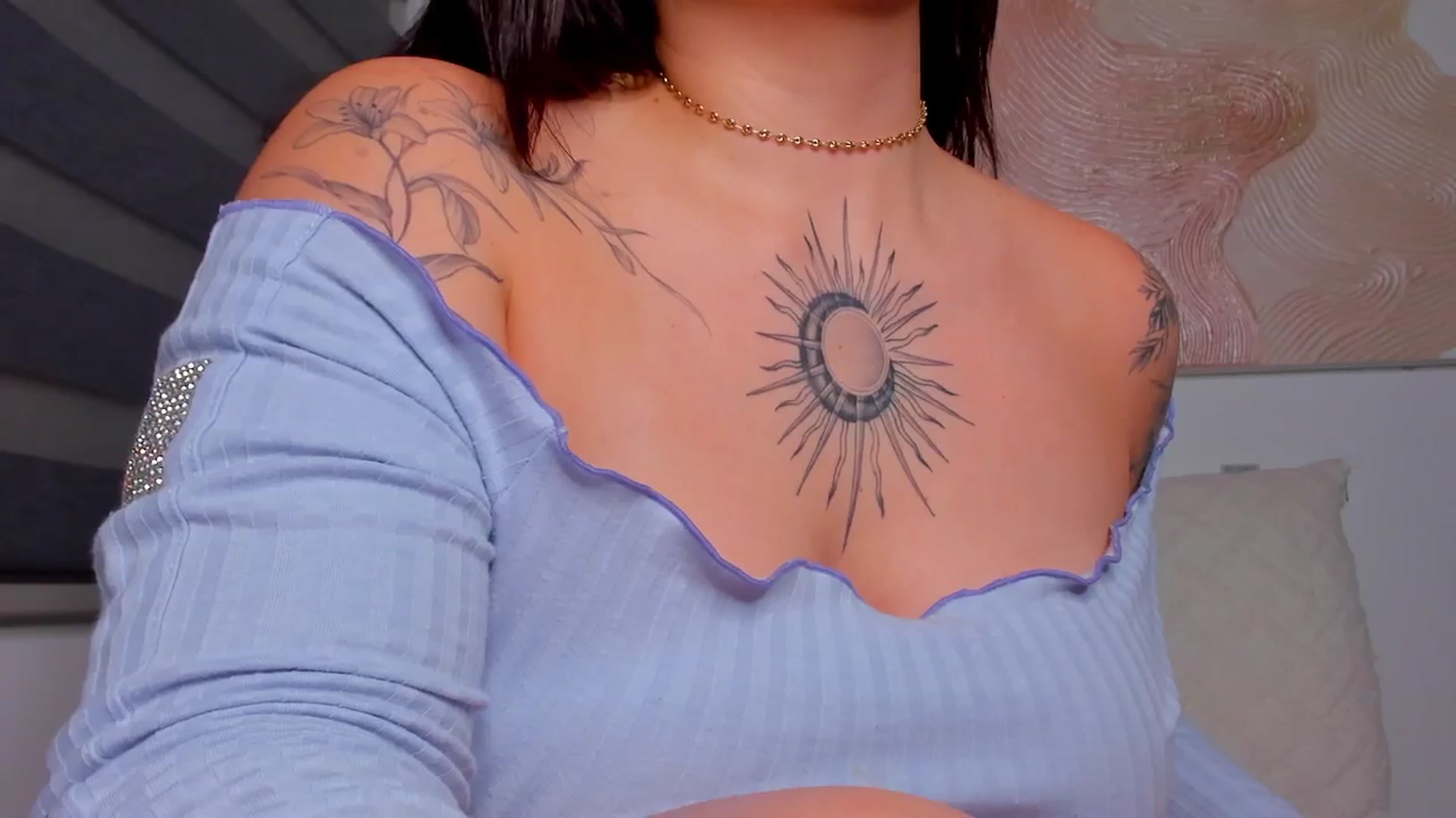 Gallery image thumbnail from Midnight___'s myfreecams stream on, 10/15/2025, 24:30 image 16 of 20