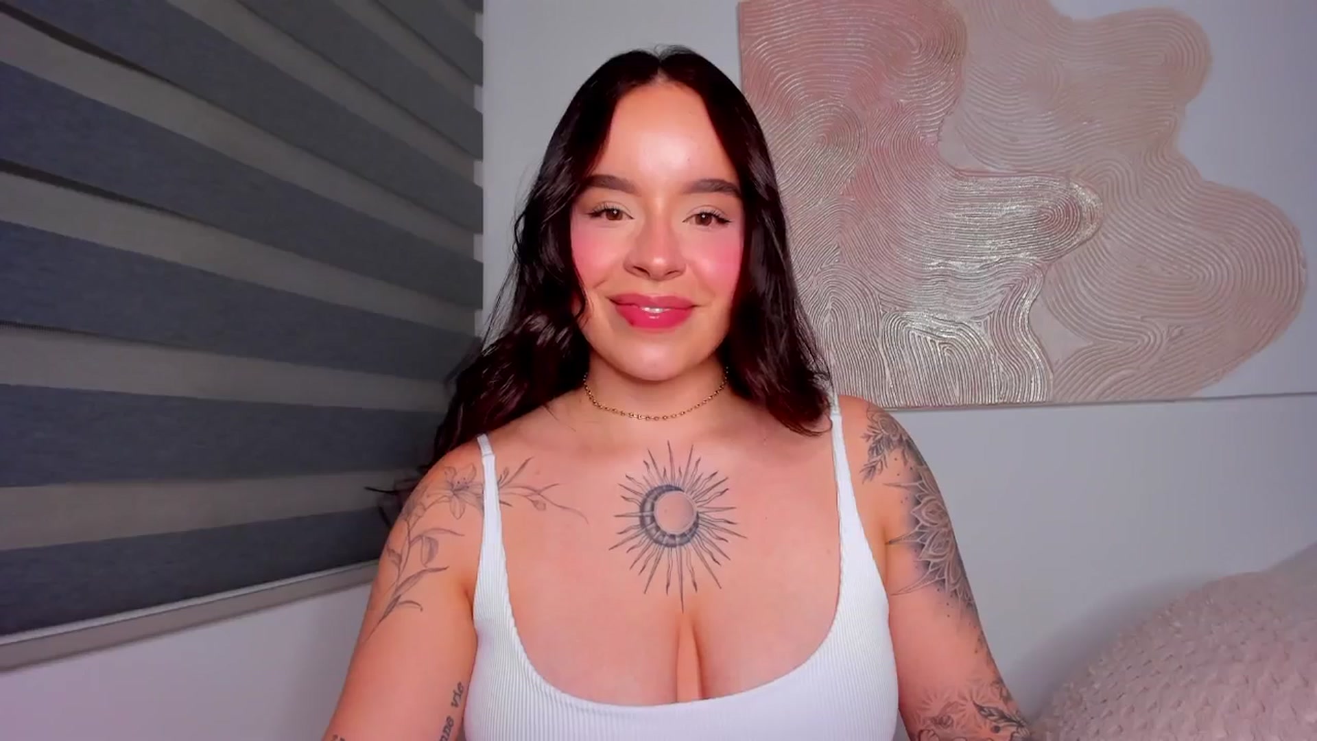 Gallery image thumbnail from Midnight___'s myfreecams stream on, 10/17/2025, 01:09 image 13 of 20