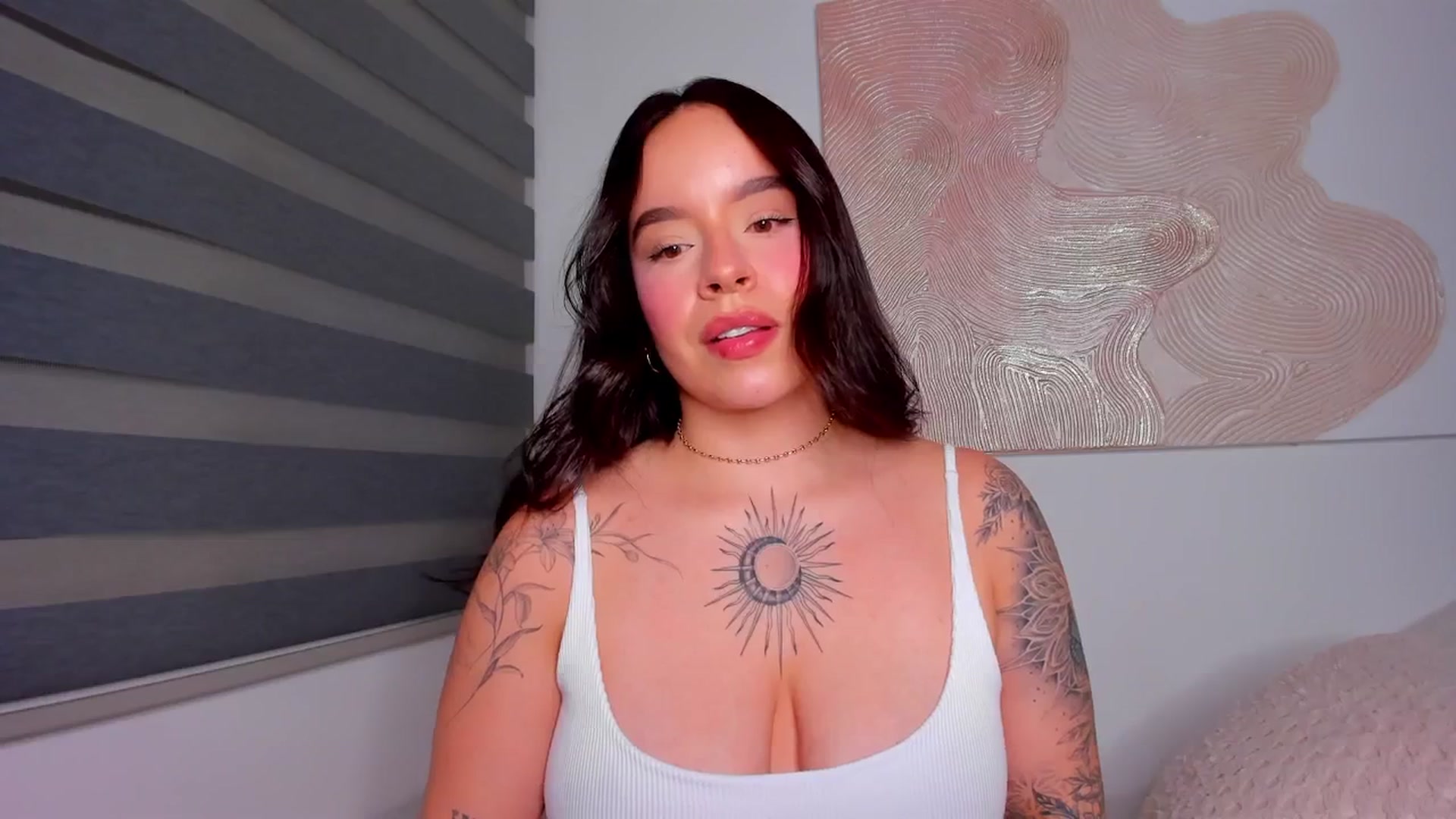 Gallery image thumbnail from Midnight___'s myfreecams stream on, 10/17/2025, 01:09 image 12 of 20