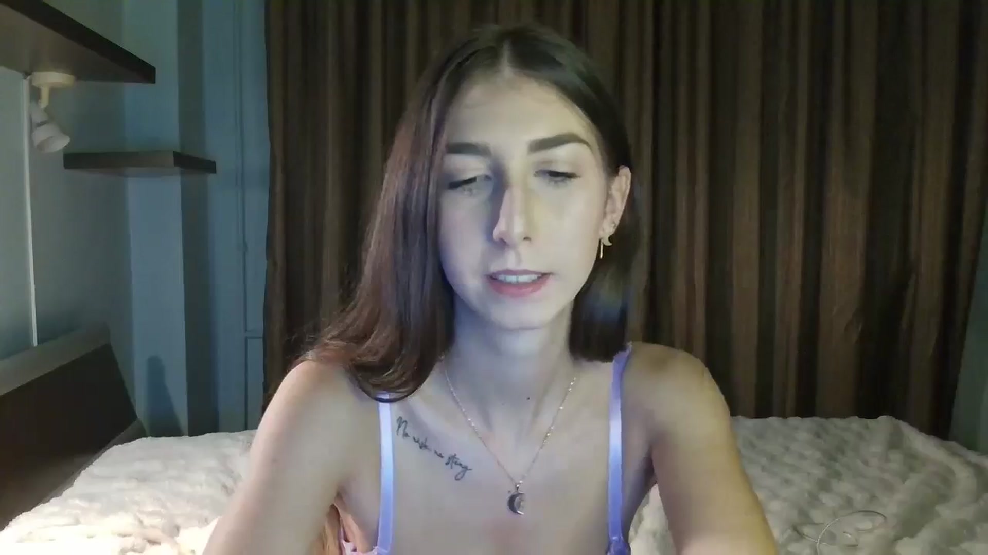 Gallery image thumbnail from Midnightdream's myfreecams stream on, 11/18/2025, 16:53 image 9 of 20