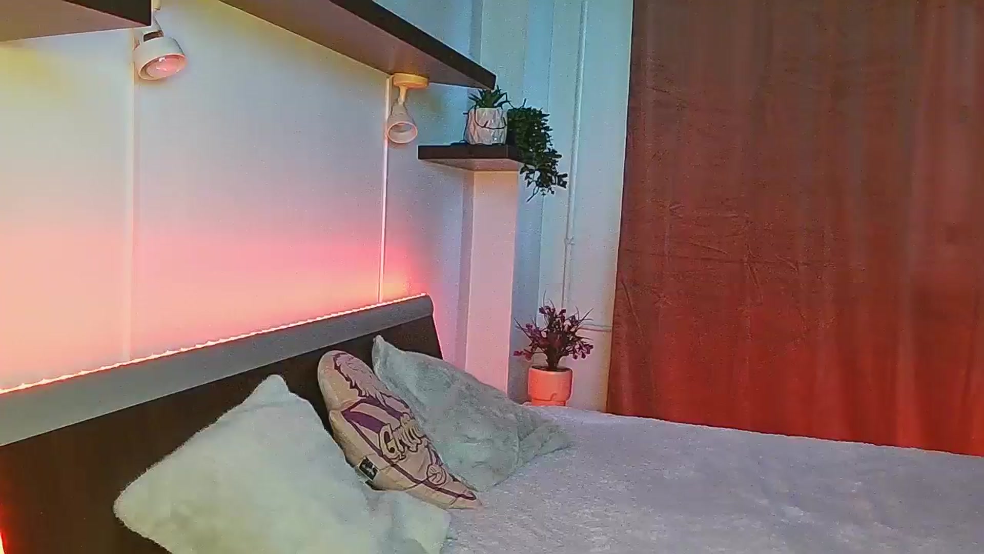 Gallery image thumbnail from Midnightdream's myfreecams stream on, 02/24/2026, 05:55 image 10 of 20
