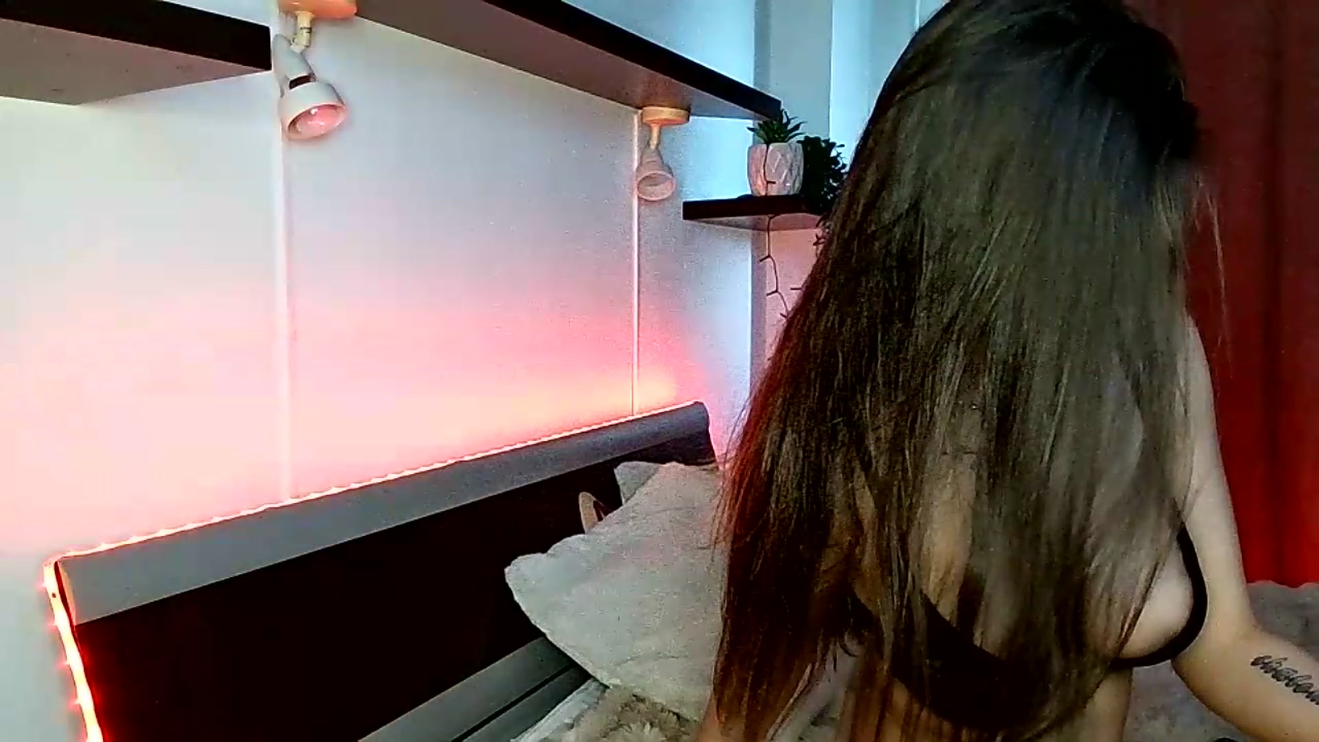 Gallery image thumbnail from Midnightdream's myfreecams stream on, 05/29/2026, 03:09 image 18 of 20
