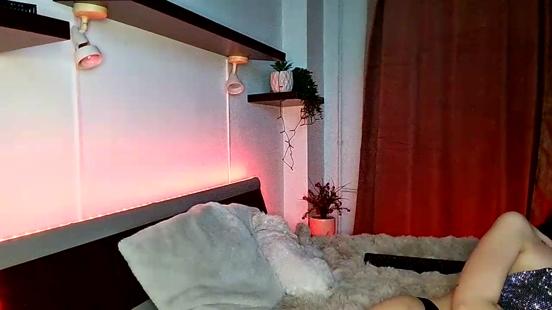 Gallery image thumbnail from Midnightdream's myfreecams stream on, 06/29/2026, 01:34 image 11 of 20