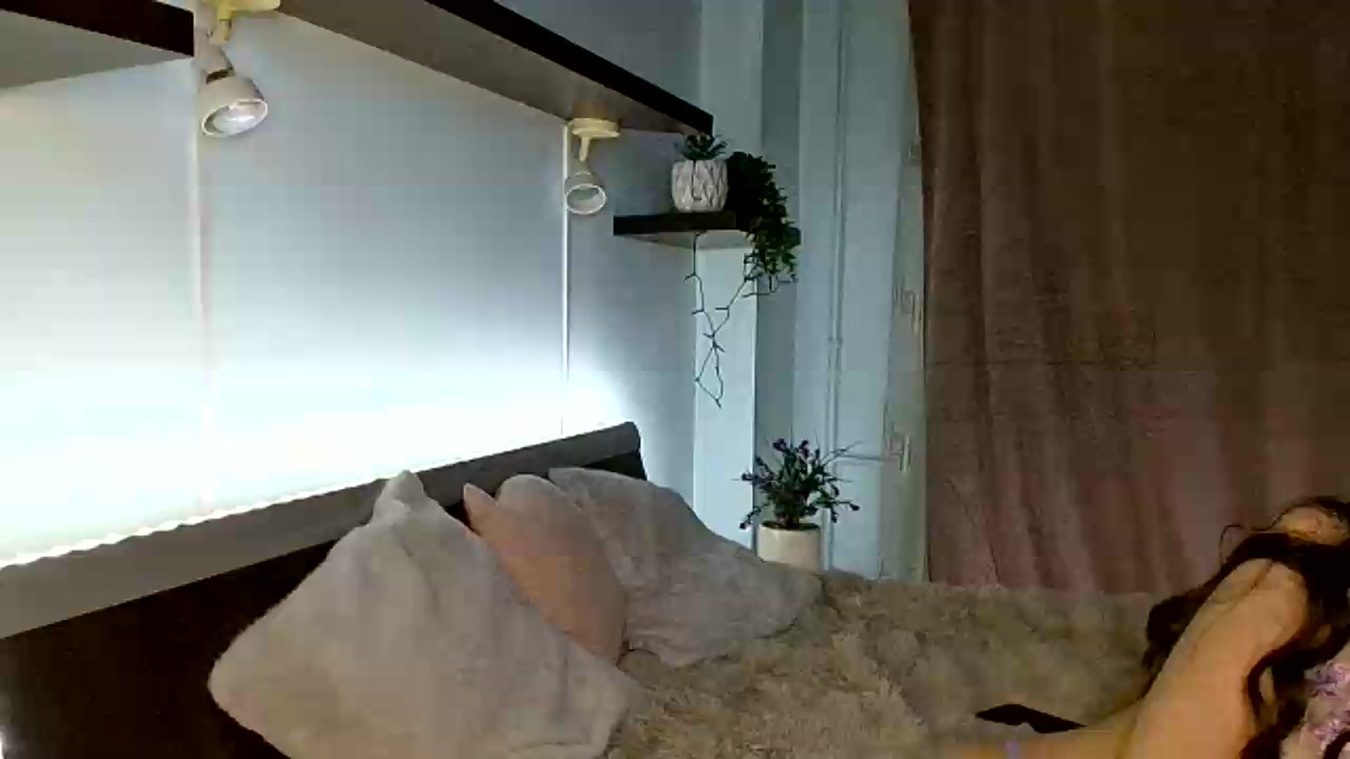 Gallery image thumbnail from Midnightdream's myfreecams stream on, 07/04/2026, 23:52 image 11 of 20