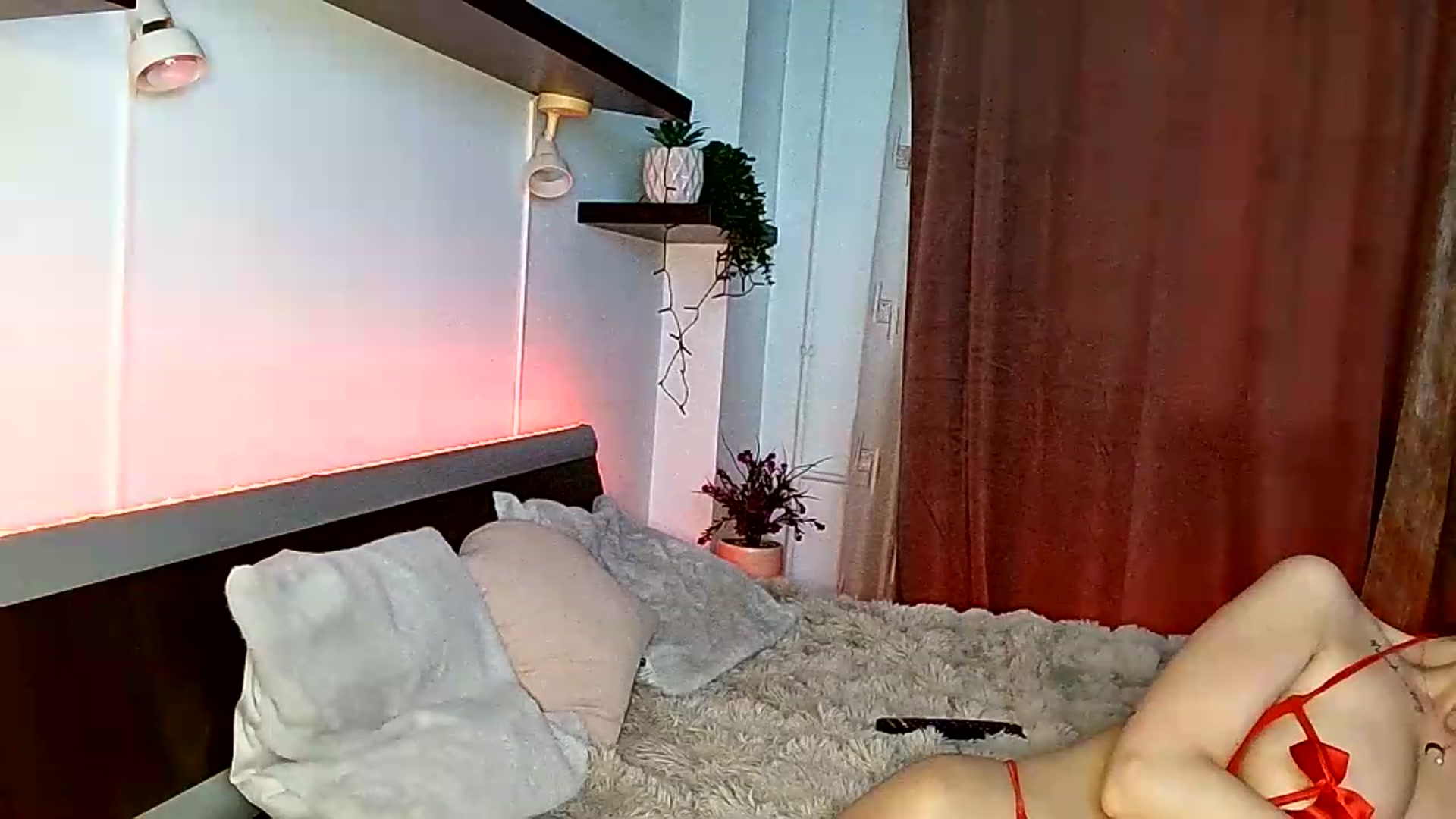 Gallery image thumbnail from Midnightdream's myfreecams stream on, 07/08/2026, 02:56 image 17 of 20