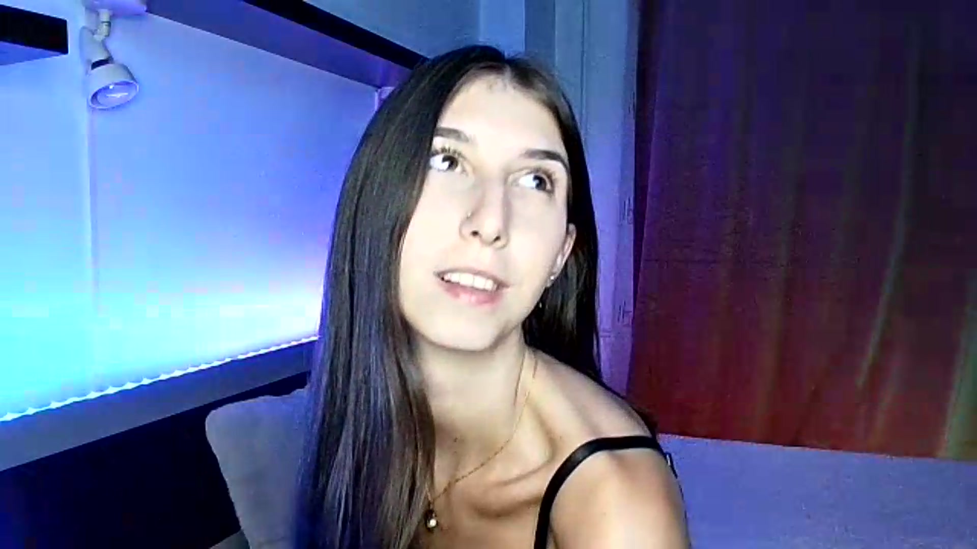 Gallery image thumbnail from Midnightdream's myfreecams stream on, 08/11/2026, 22:23 image 3 of 20